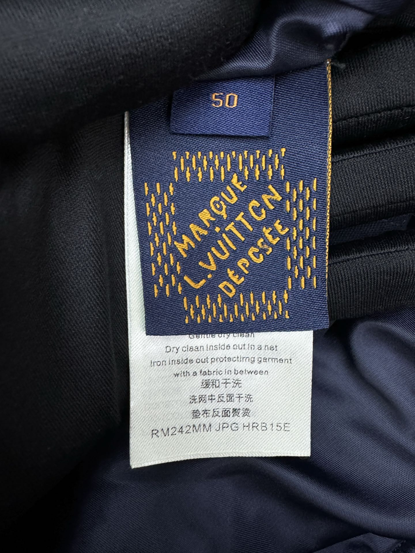 LOUIS VUITTON 珍珠纽扣章仔刺绣外套 9