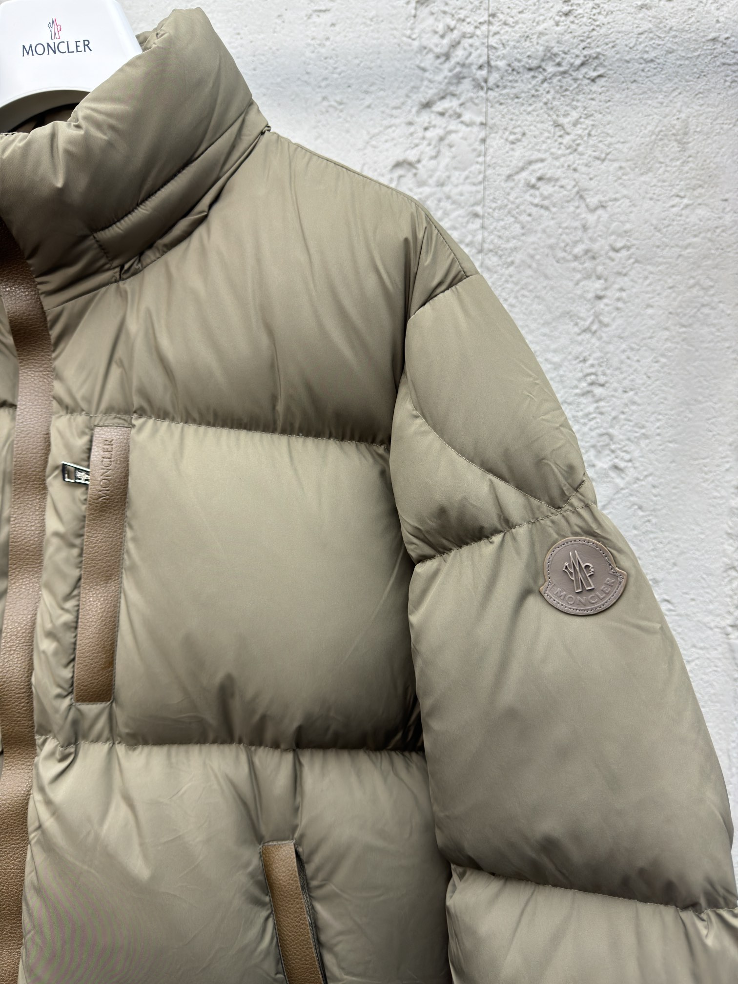 盟可睐 Moncler 高级成衣风衣外套及大衣服饰 #E6265909 5
