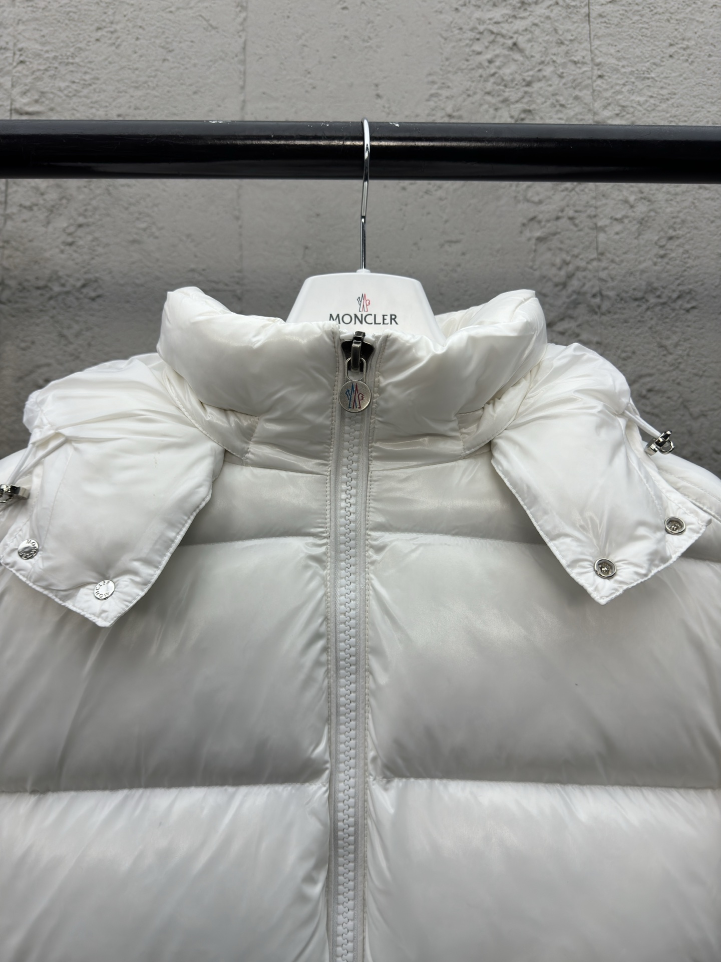 Moncler Haute Couture Haute Couture Designer Cap Hat Ref.8208199D 3