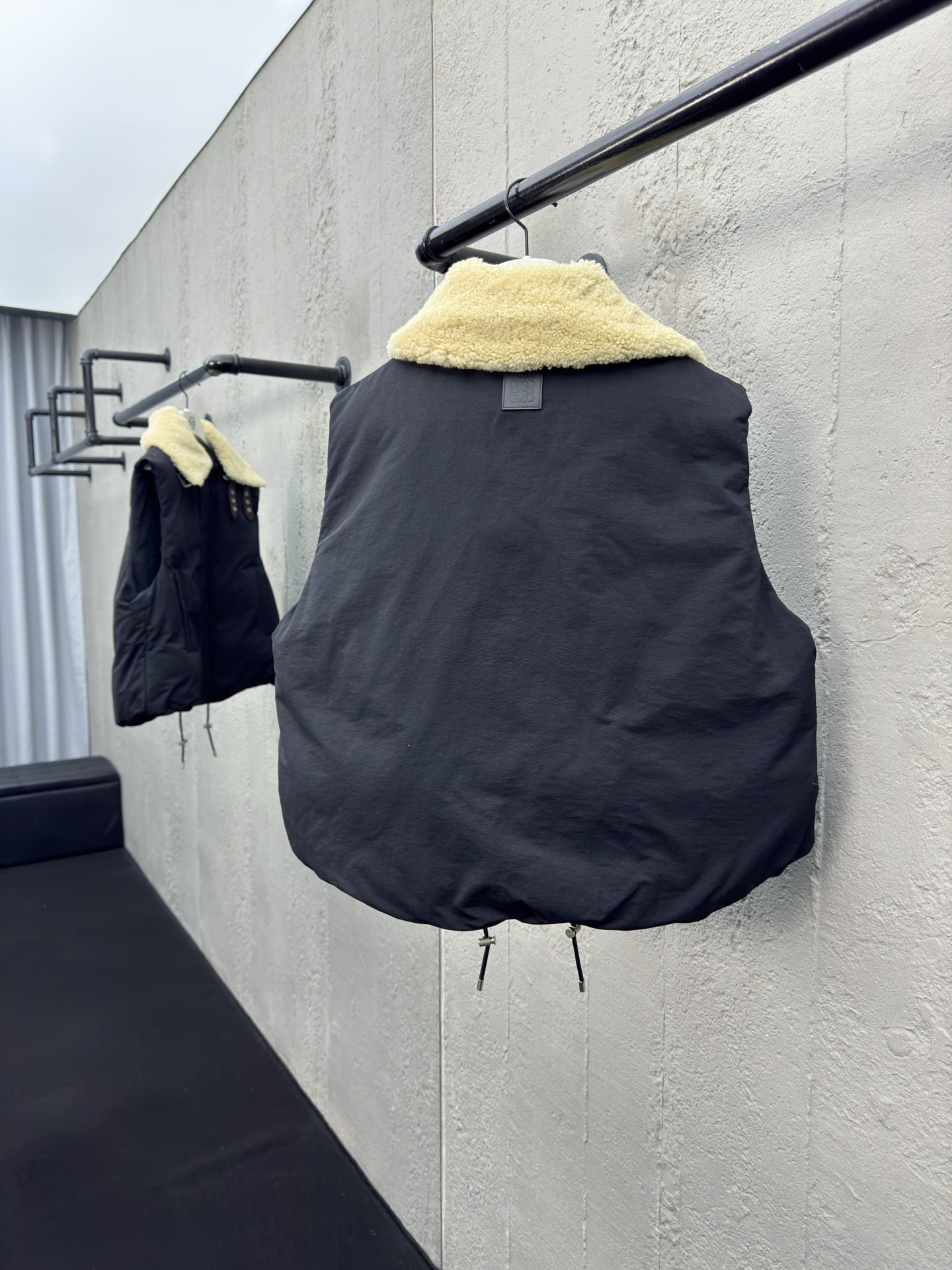 罗意威 Loewe 高定典藏名品高定成衣时装外套连衣裙衬衫T恤 #5655128F 2