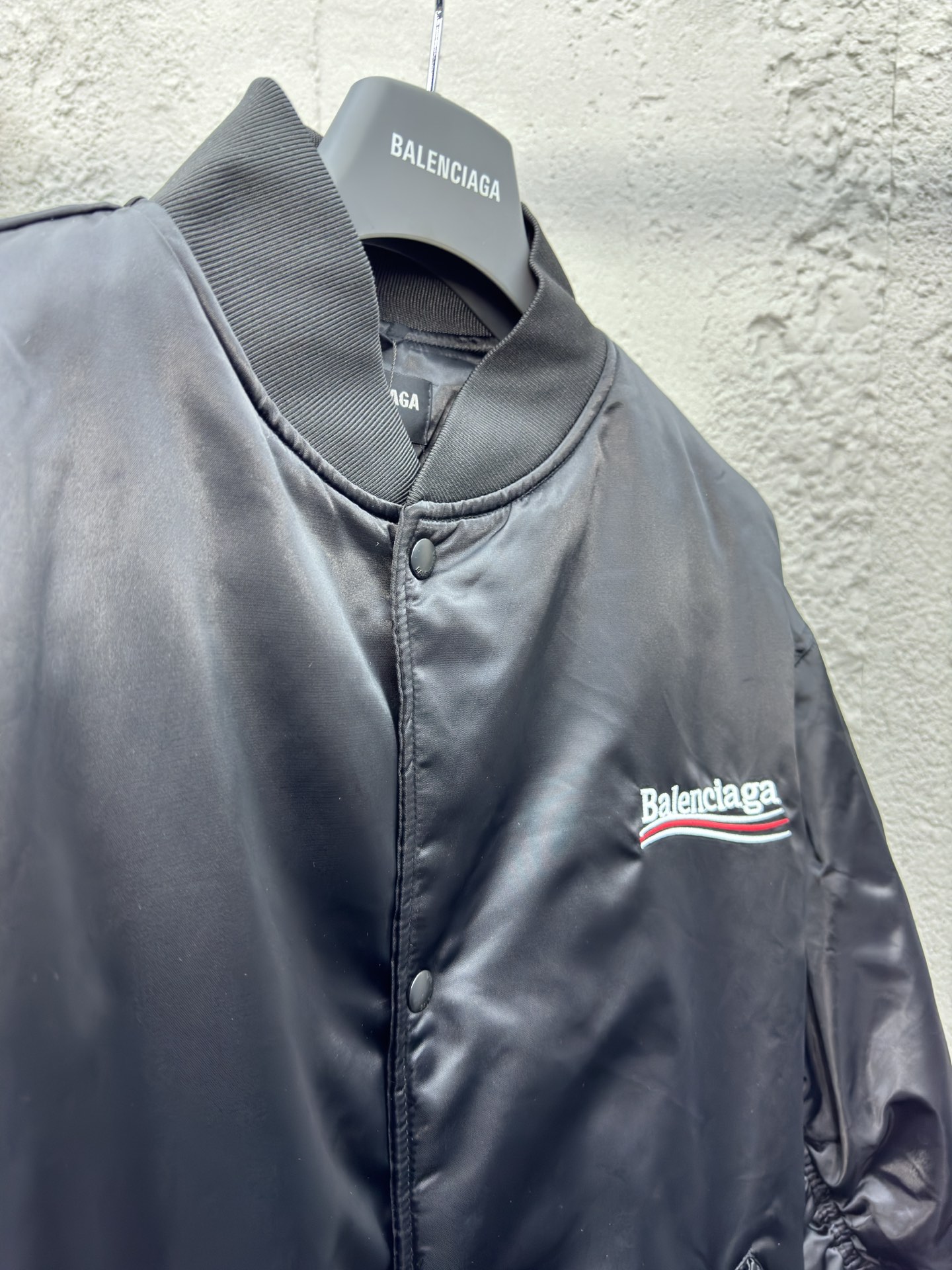 Balenciaga 可乐刺绣飞行员夹克外套 8