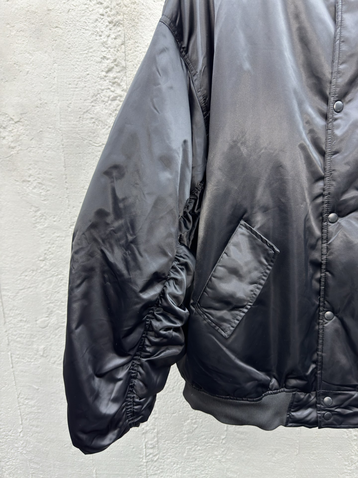 Balenciaga 可乐刺绣飞行员夹克外套 6