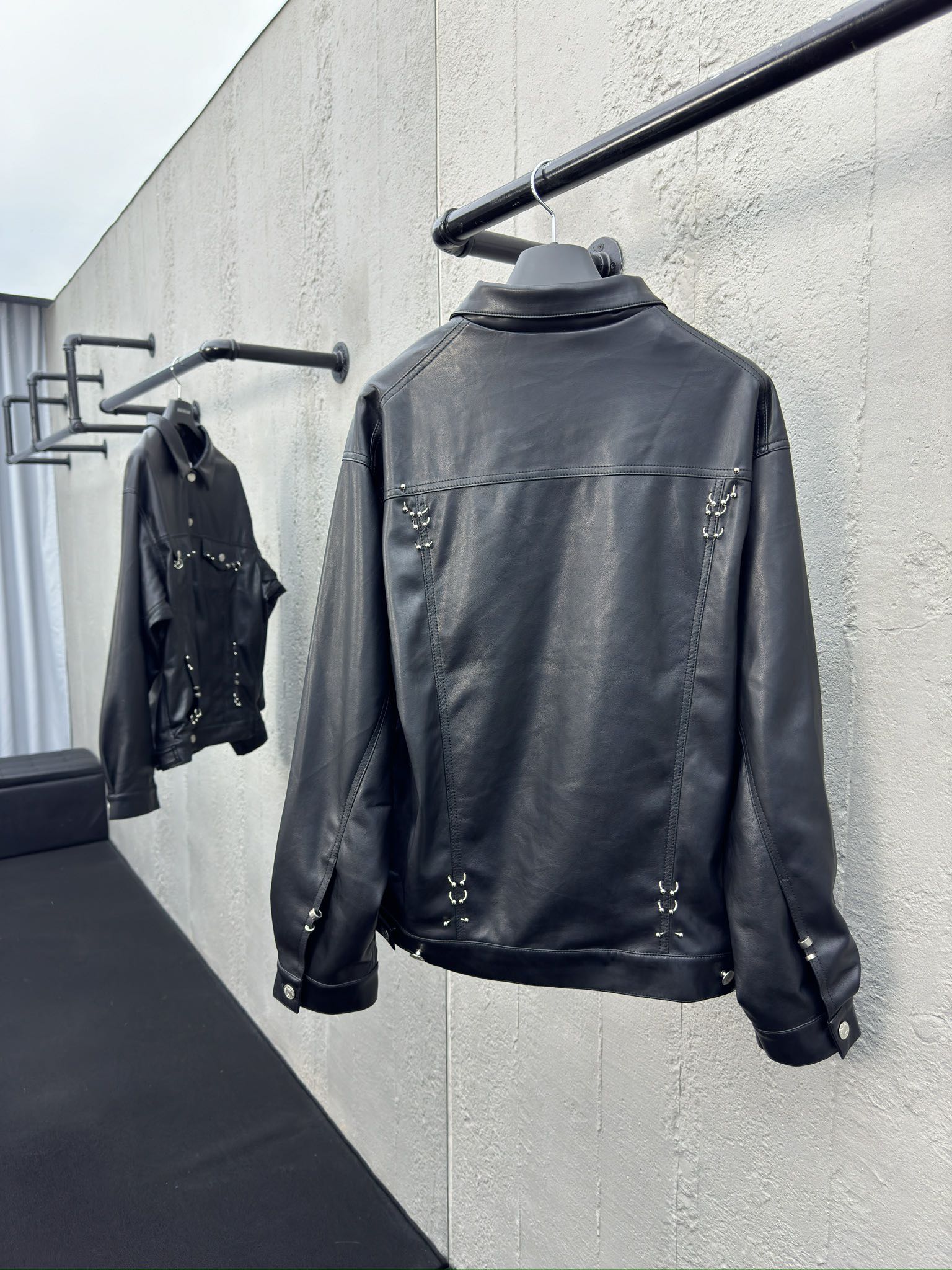 巴黎世家 Balenciaga 高级成衣风衣外套及大衣服饰 #08D5D8A8 2