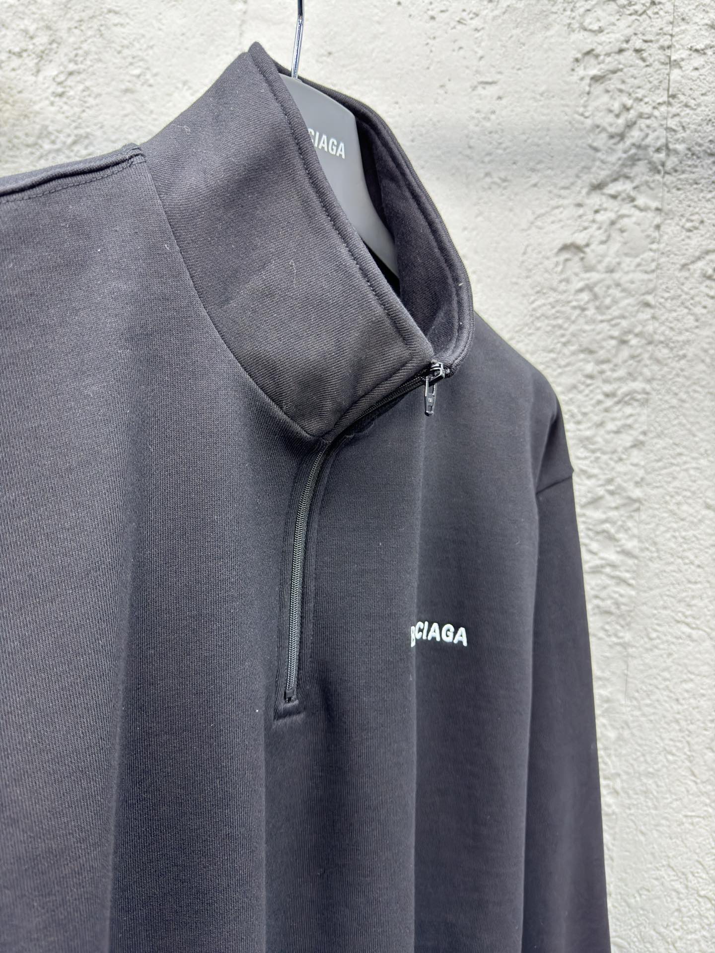 Balenciaga 半拉链滑雪卫衣 8