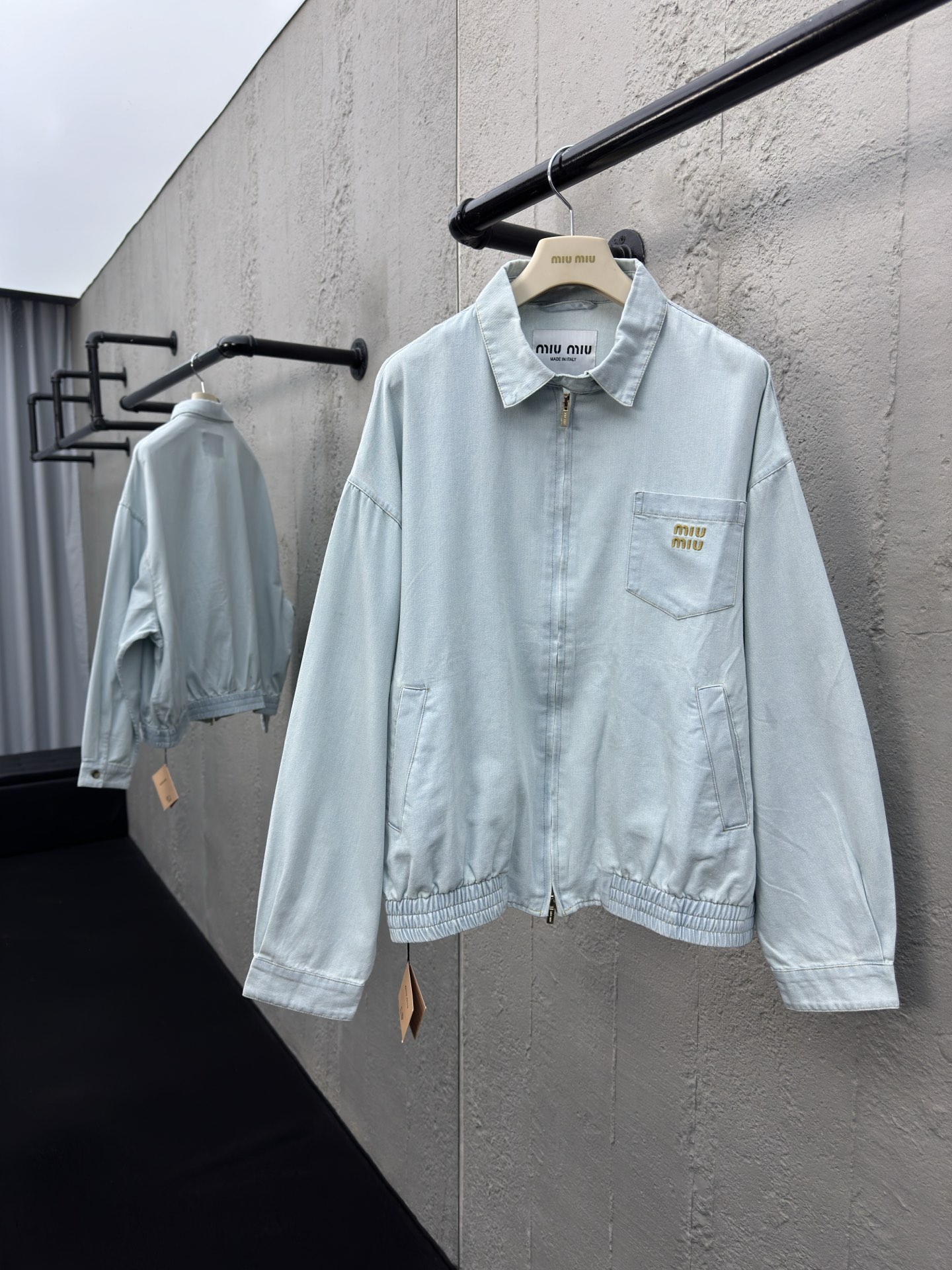 MIUMIU 刺绣logo夹克外套