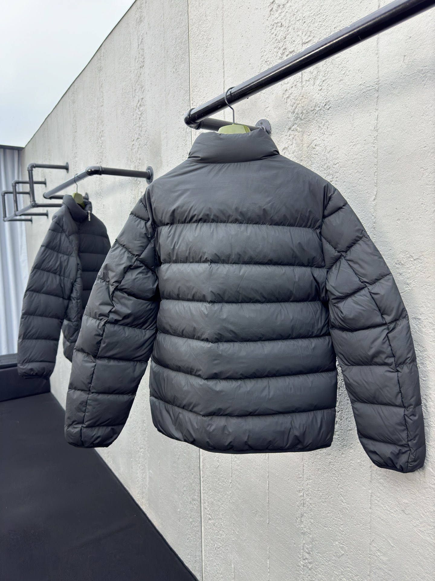 GUCCI 徽标刺绣羽绒服外套 2
