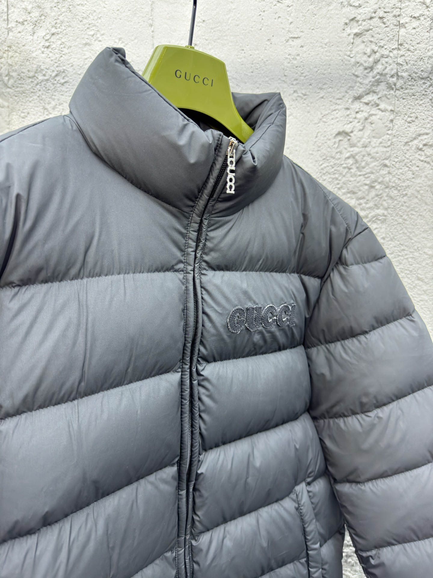 GUCCI 徽标刺绣羽绒服外套 8