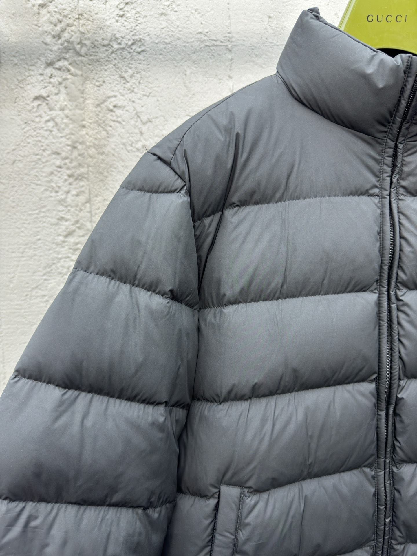 GUCCI 徽标刺绣羽绒服外套 4