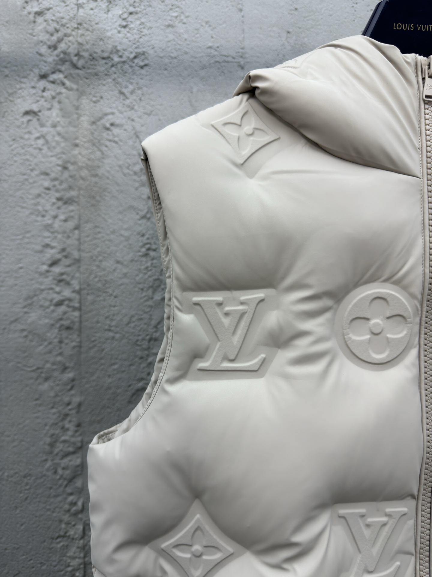Louis Vuitton Haute Couture Haute Couture Ready-to-Wear Clothing Dress 4
