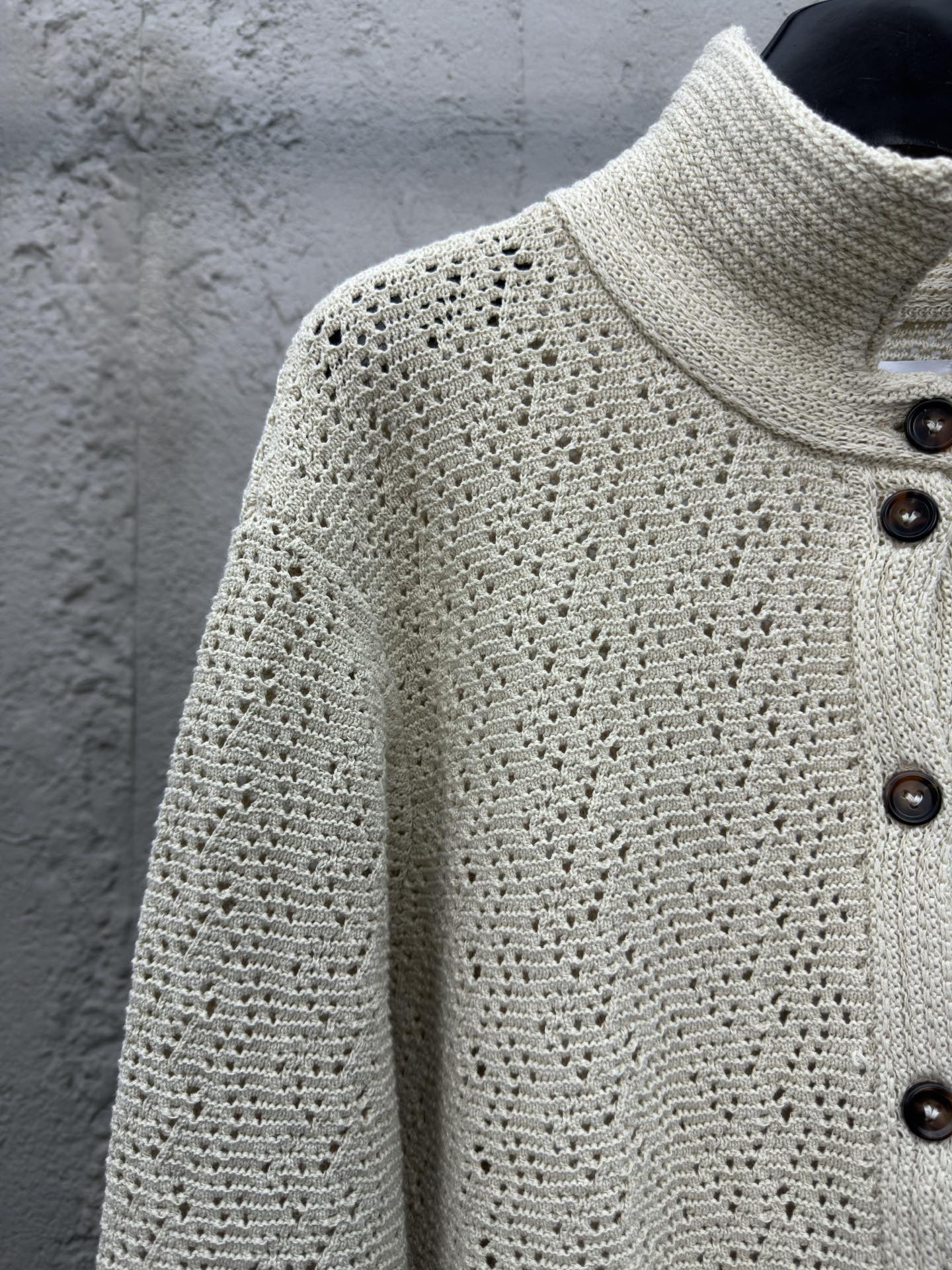 BOTTEGA VENETA 镂空纽扣针织开衫 4