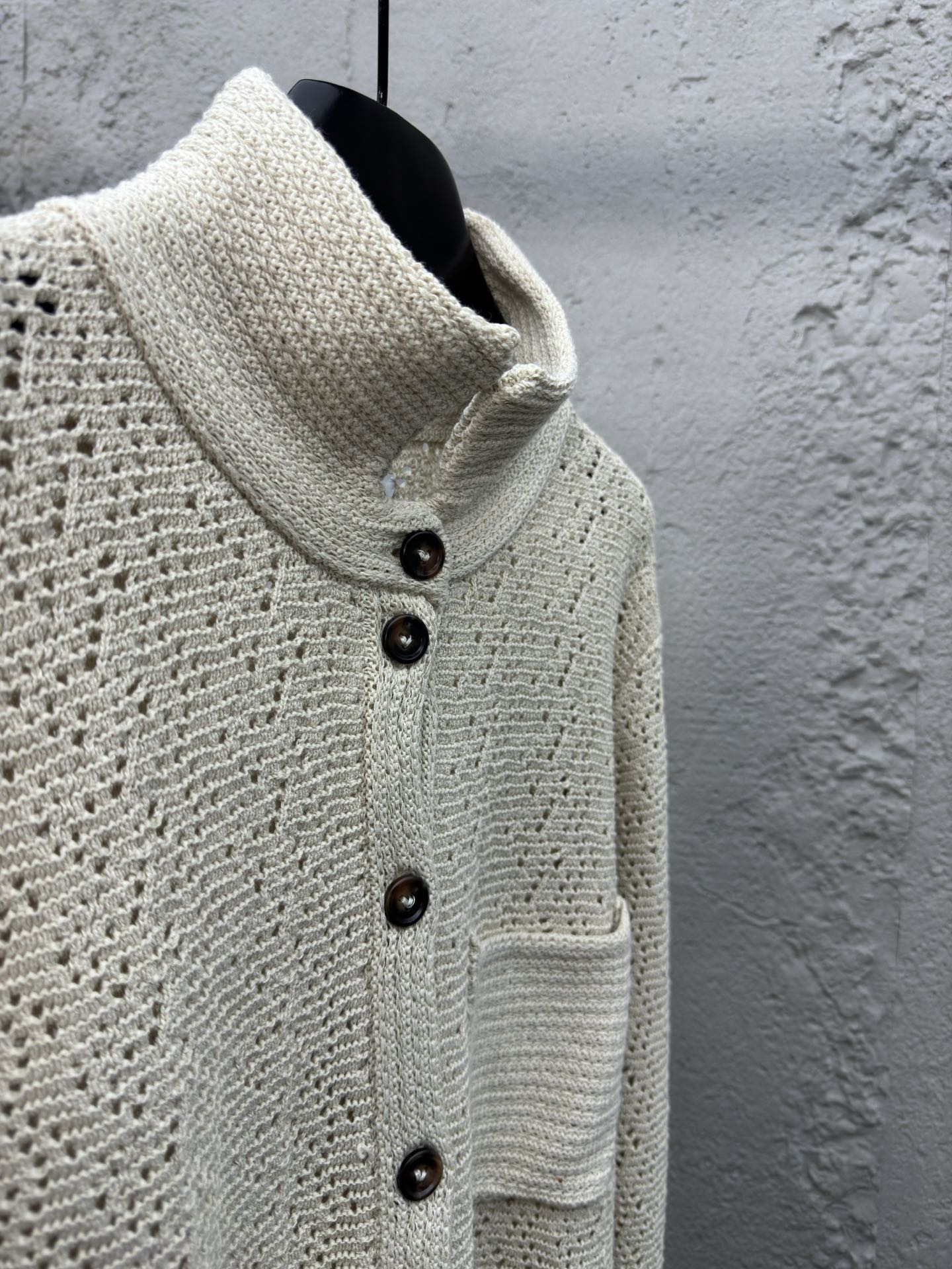 BOTTEGA VENETA 镂空纽扣针织开衫 8