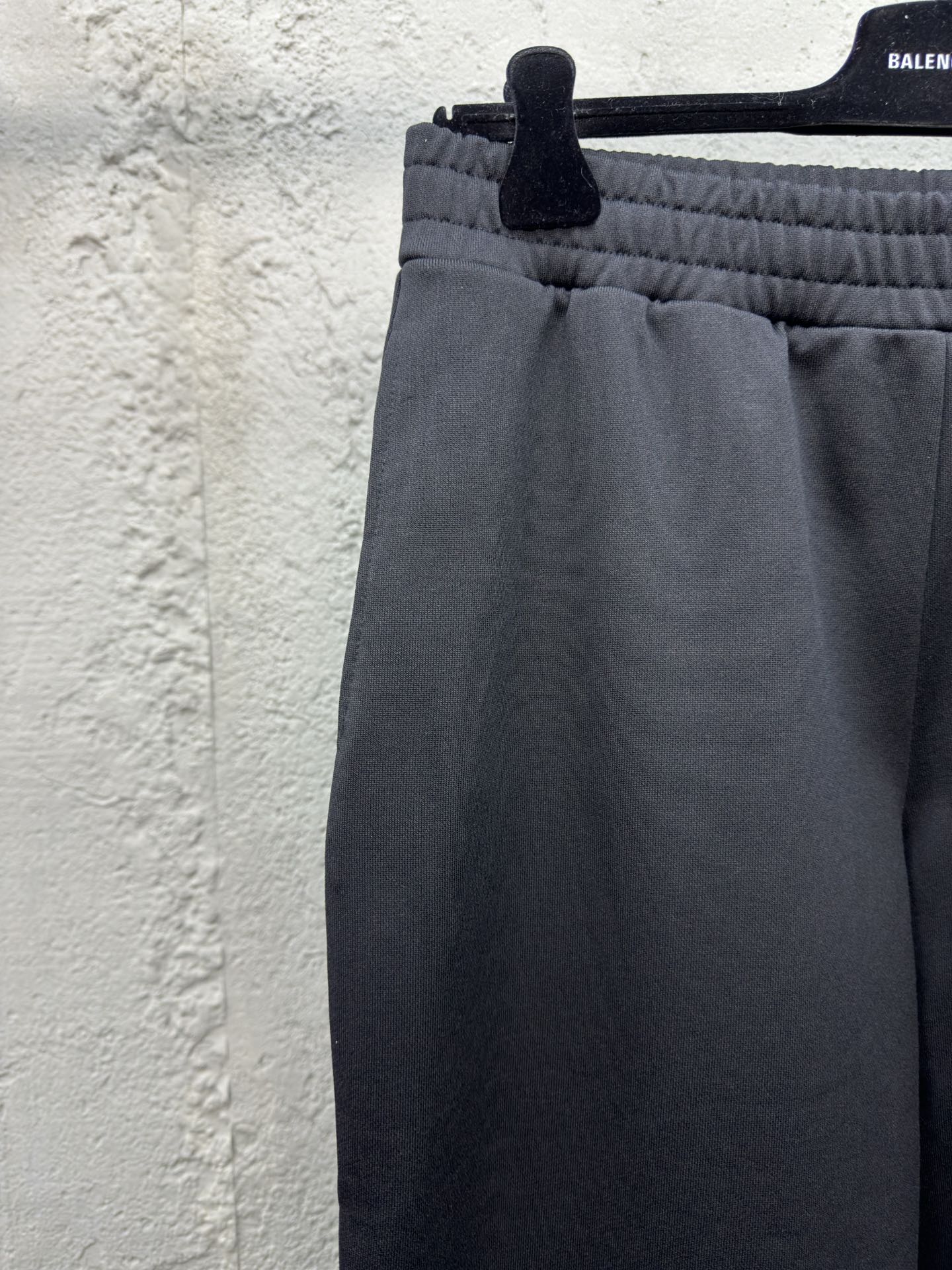 Balenciaga 可乐海浪刺绣长裤 4
