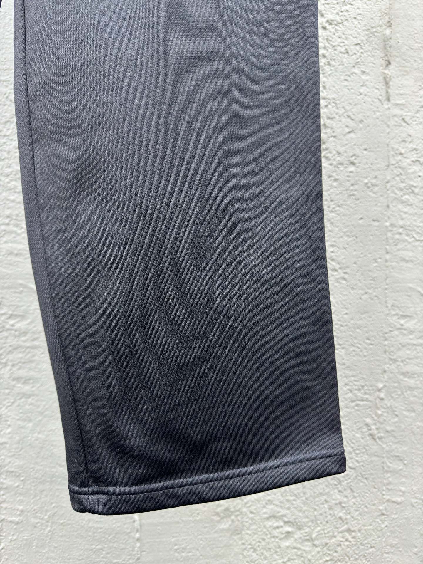 Balenciaga 可乐海浪刺绣长裤 7