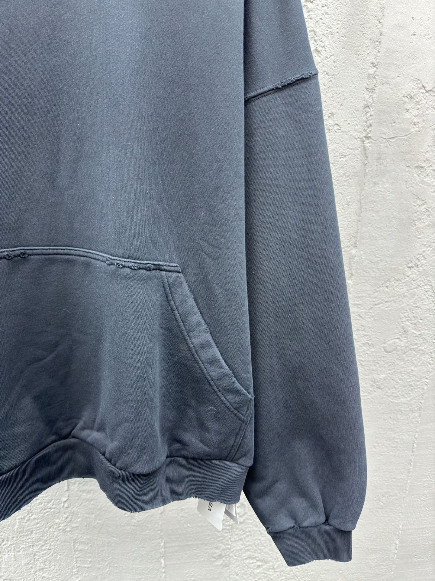 Balenciaga 前后幅烫钻字母连帽卫衣 7