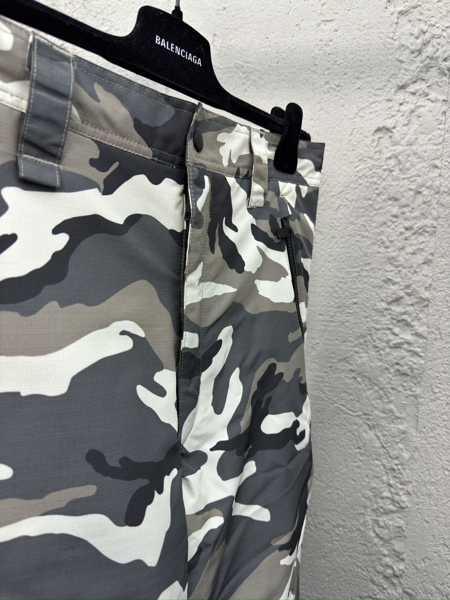 Balenciaga pants 8