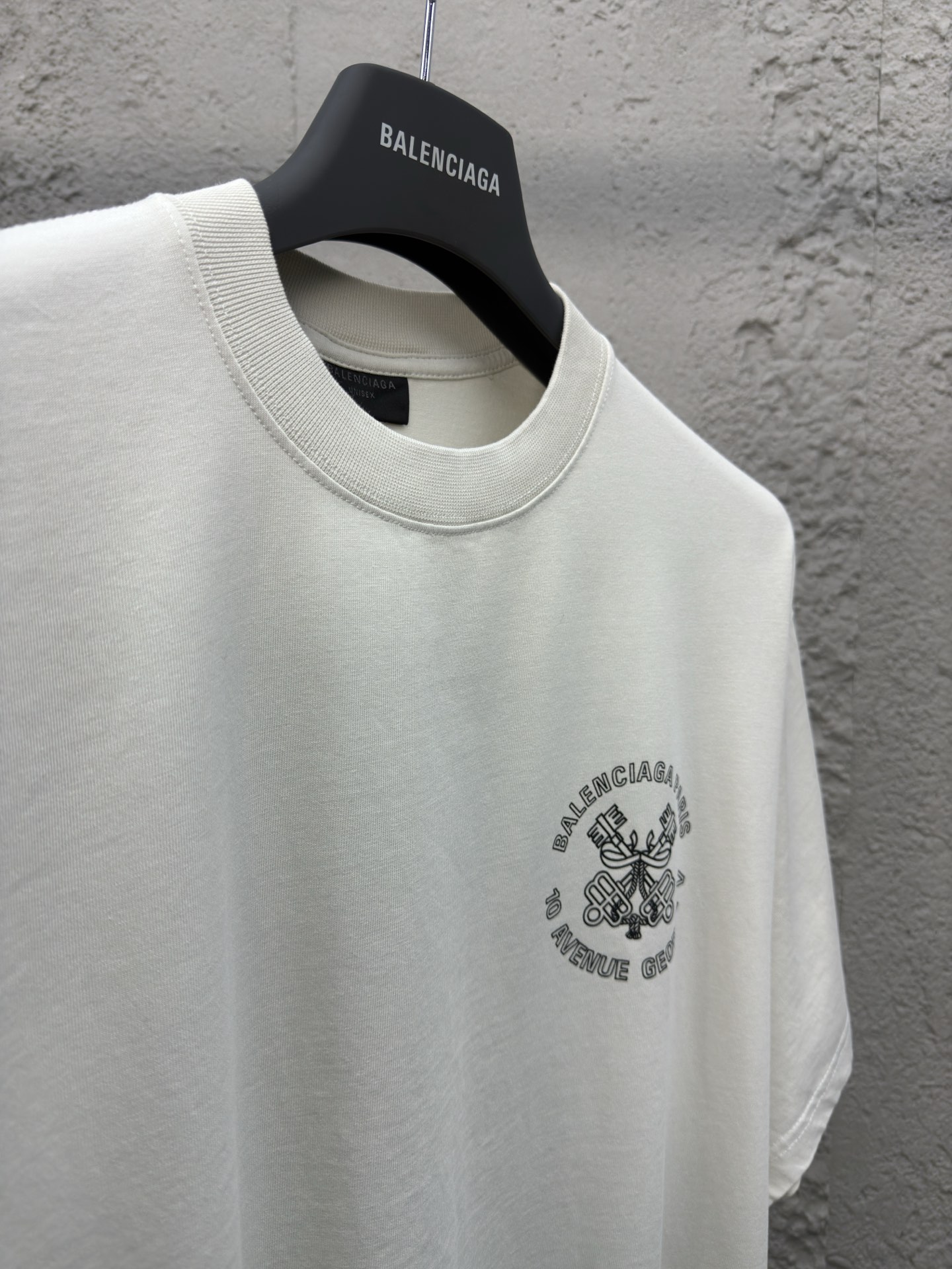 Balenciaga 钥匙徽章印花短袖 8