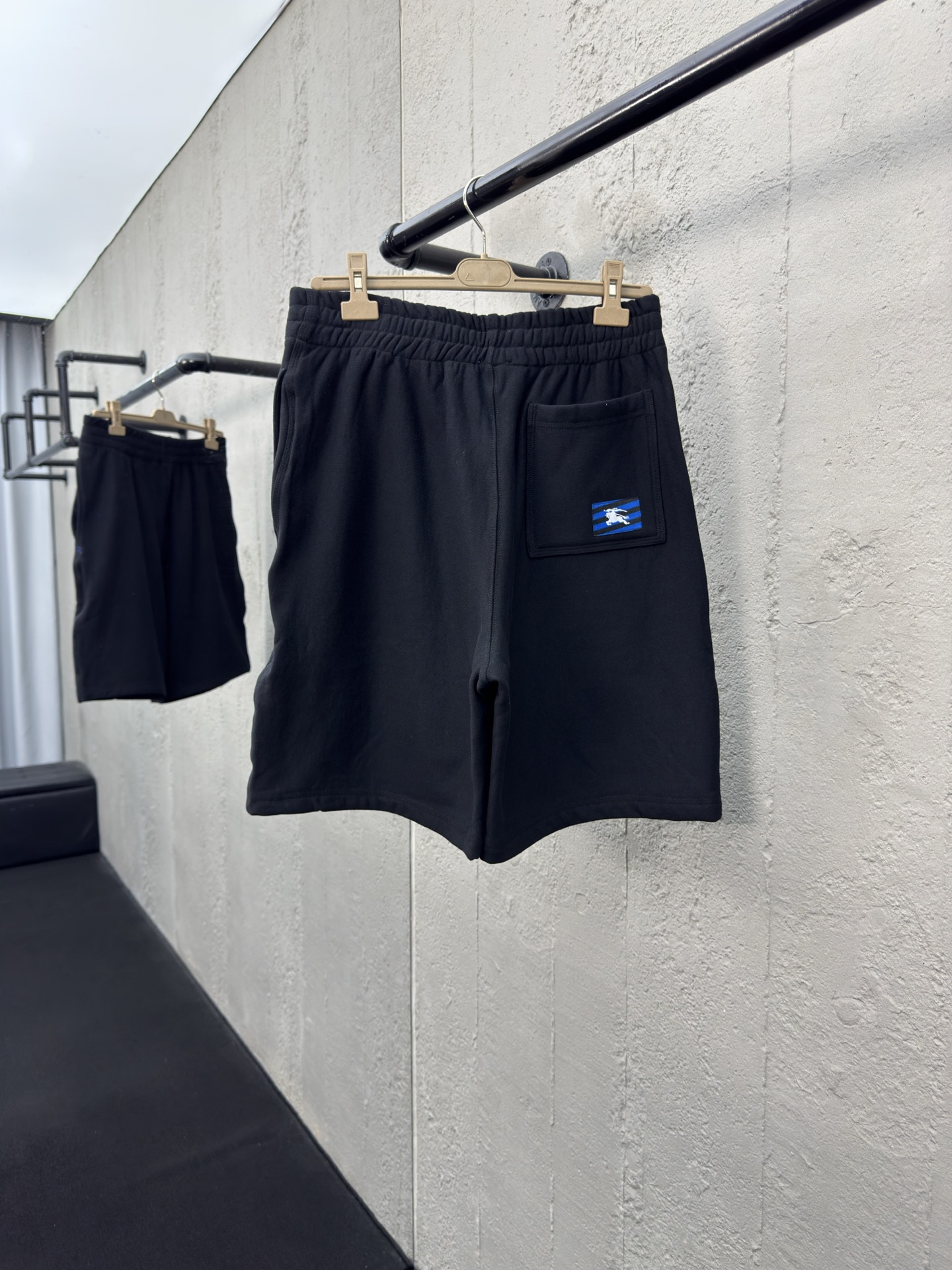 [Summer Shorts]The overall routing is straight and delicate The fabric is comf