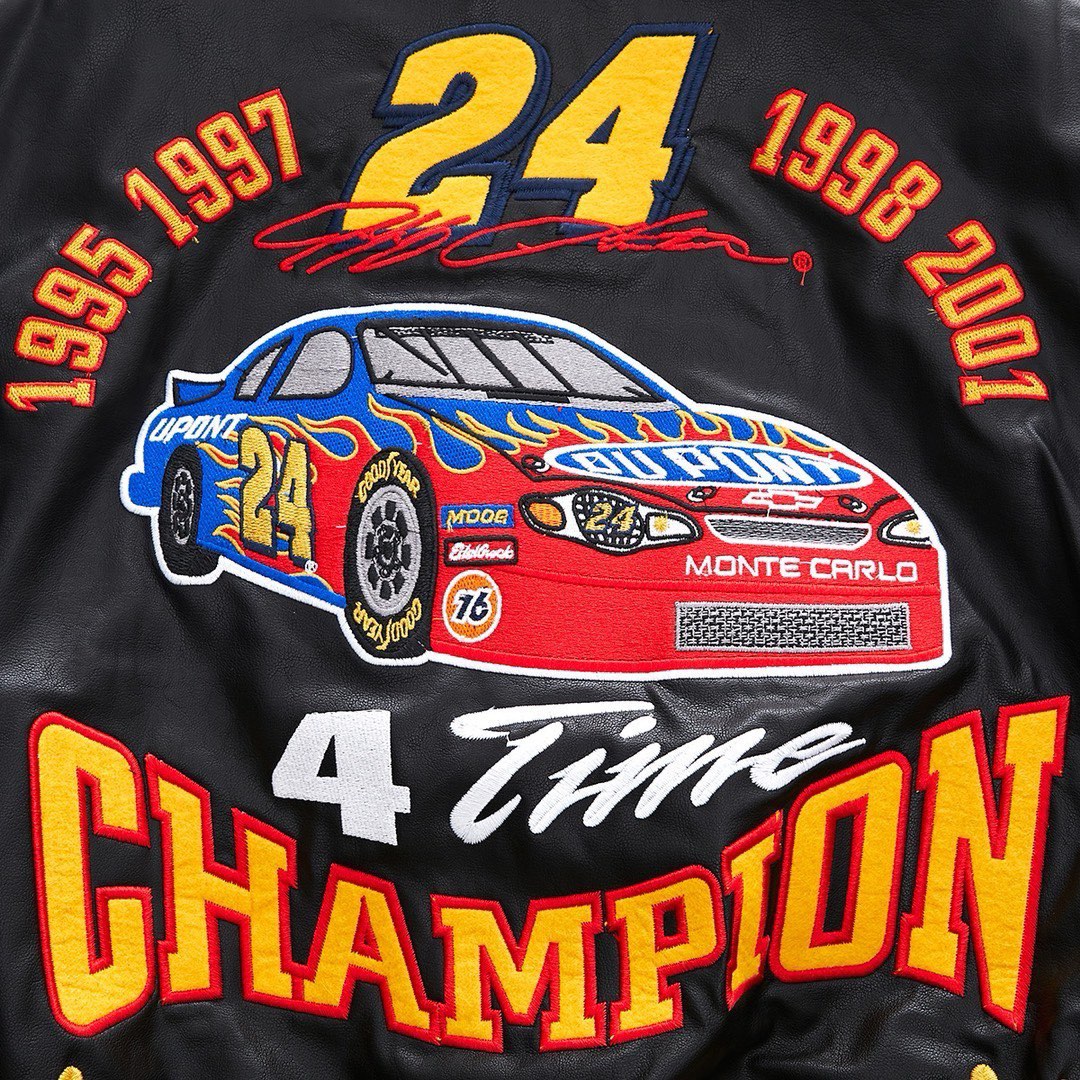Trendy Racing and Vintage Jackets in Various Sizes with Intricate Details and Embroidery. - 图片 4