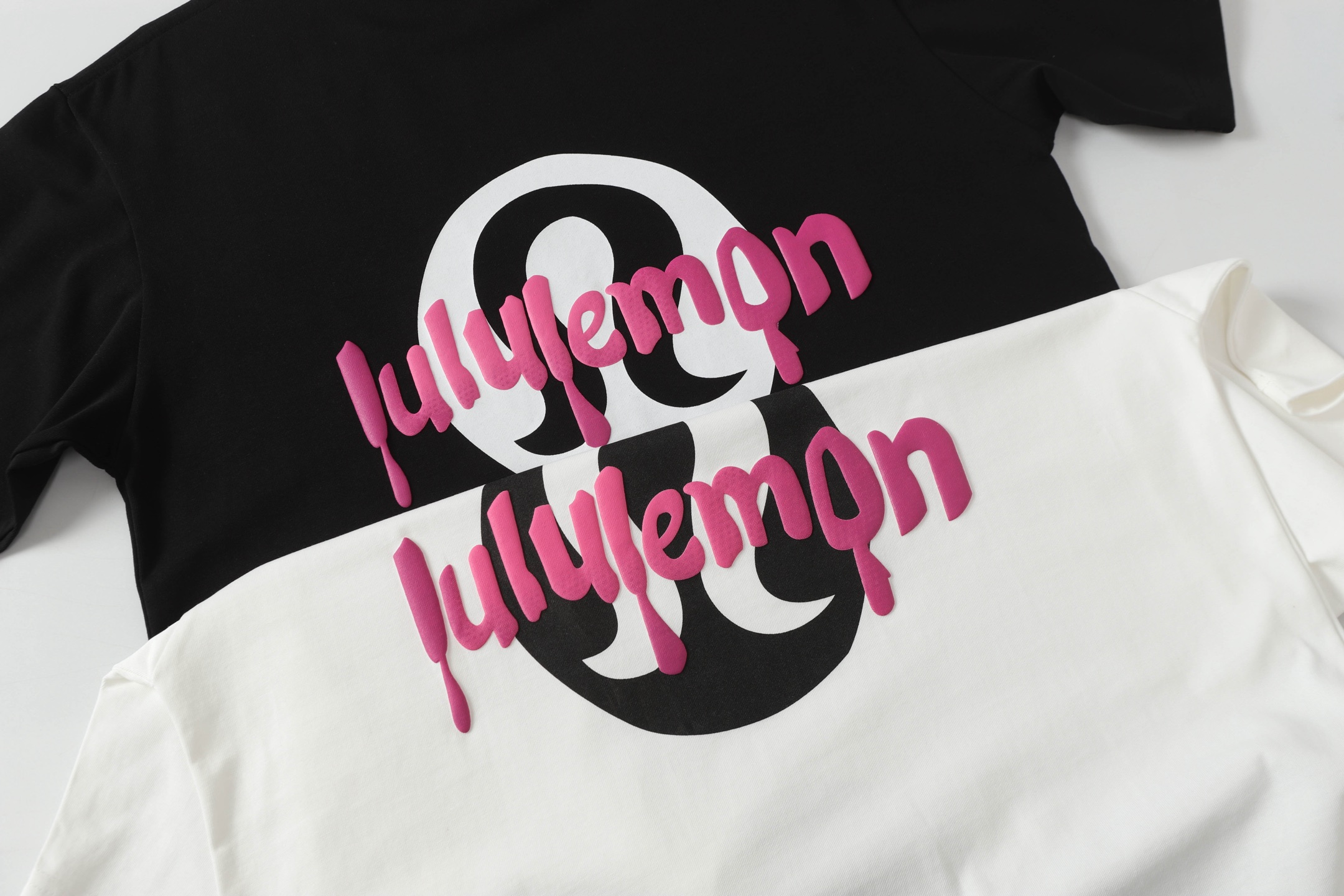 Lulemon Bubble-Head Short Sleeves: Top Quality Fast-Fashion Staple in Black & White - 图片 6