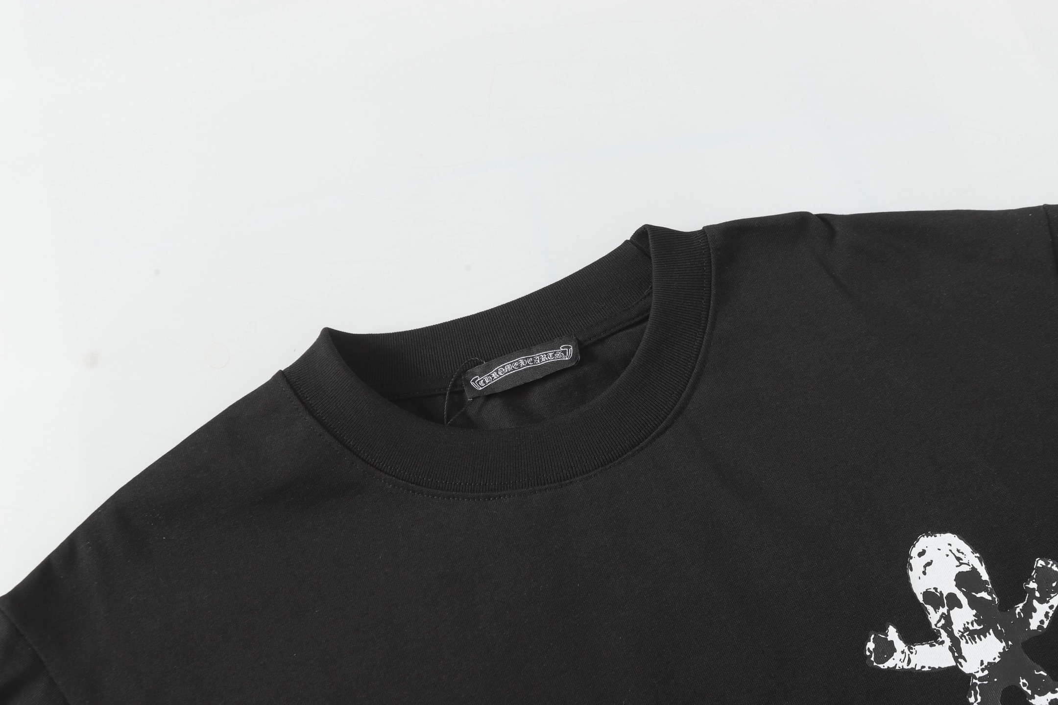 Chrome Hearts Chuckroents Short Sleeve T-shirt Review: Top Quality and Diverse Options - 图片 3