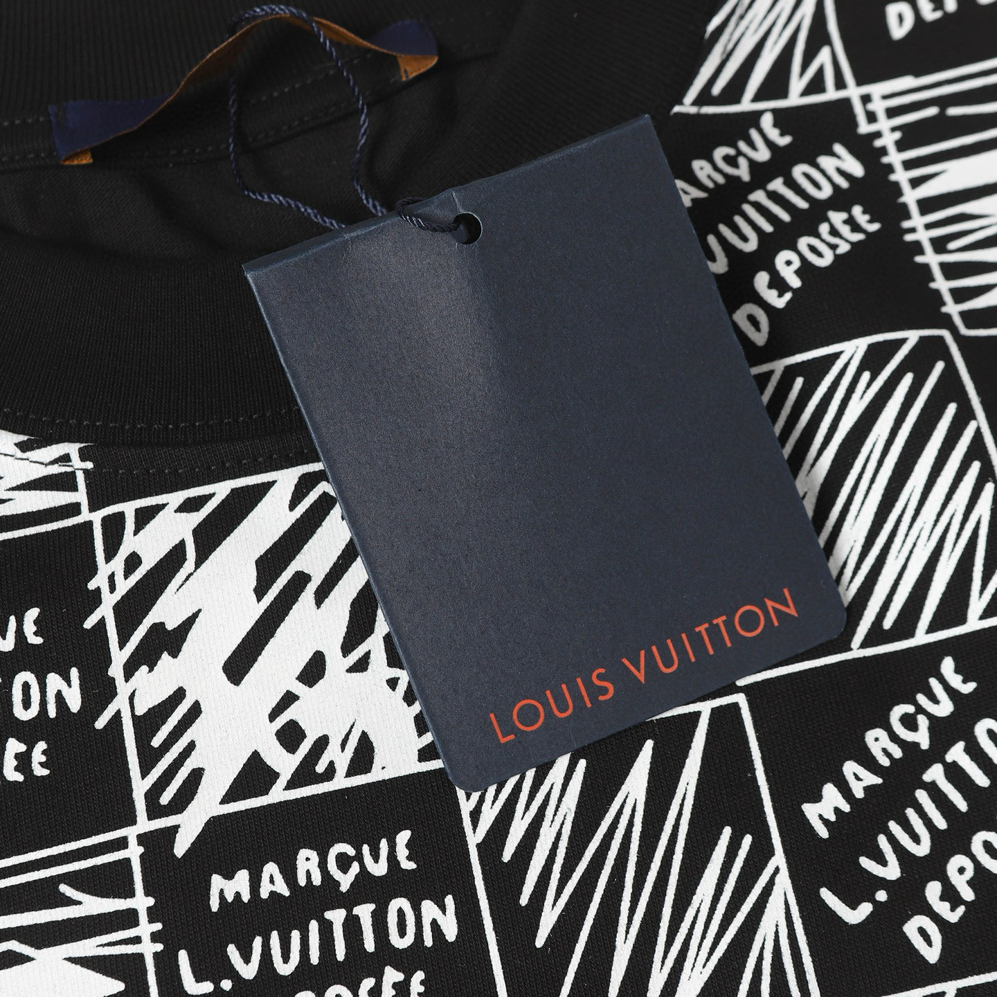 Louis Vuitton Camiseta Estampada Damier con Logo LV - Diseño Exclusivo 7 i1748626241776 5105 0 5
