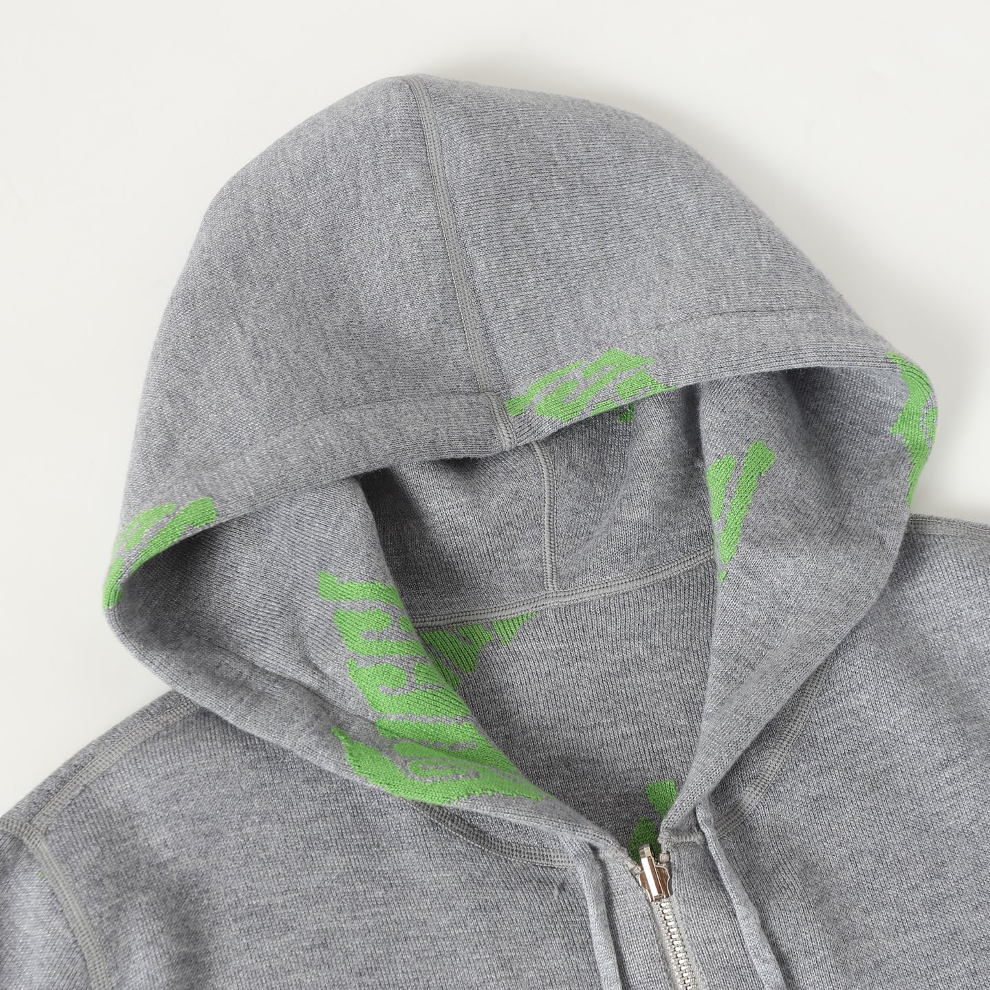 i1758393909302 1370 0 2