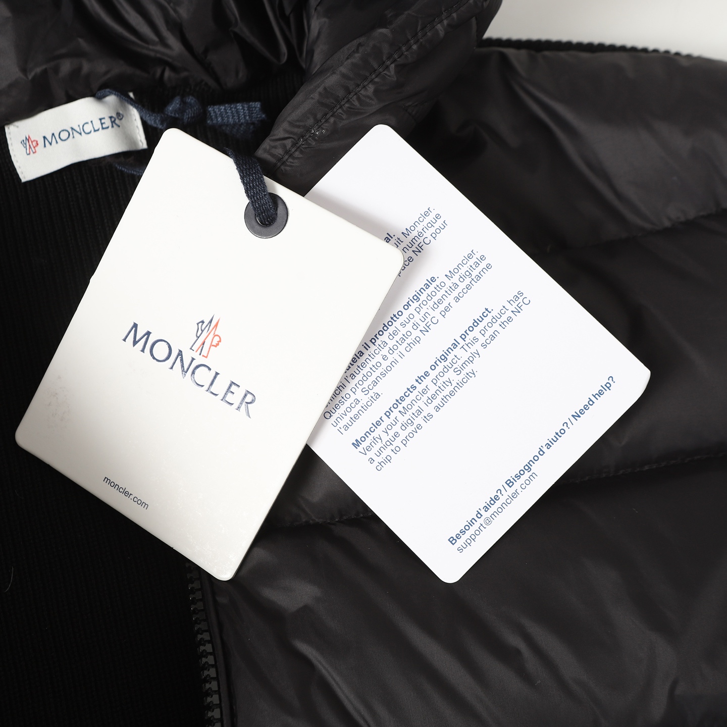 Moncler Chaqueta de Plumas con Capucha y Mangas de Lana para Hombre 8 i1758641518058 4152 0 4