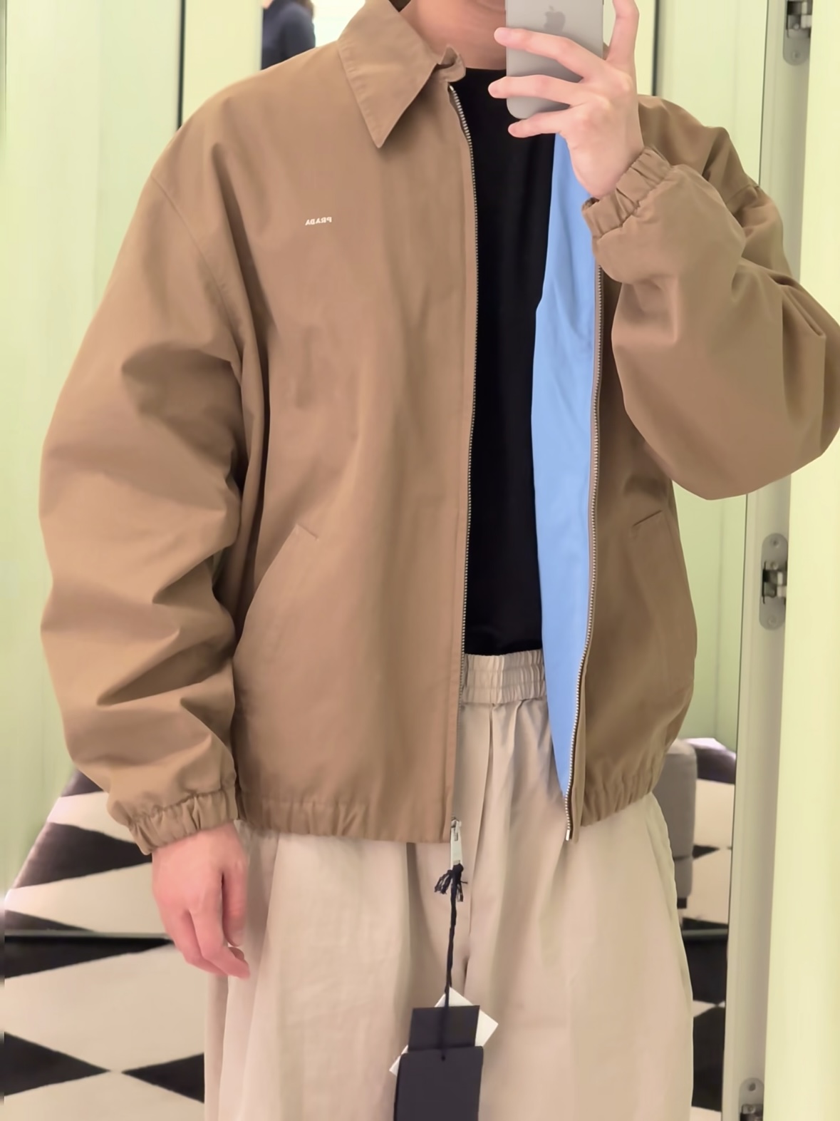[Imagen de la parte superior del cuerpo] Chaqueta ejecutiva con cremallera y logo bordado de PRADA/Prada