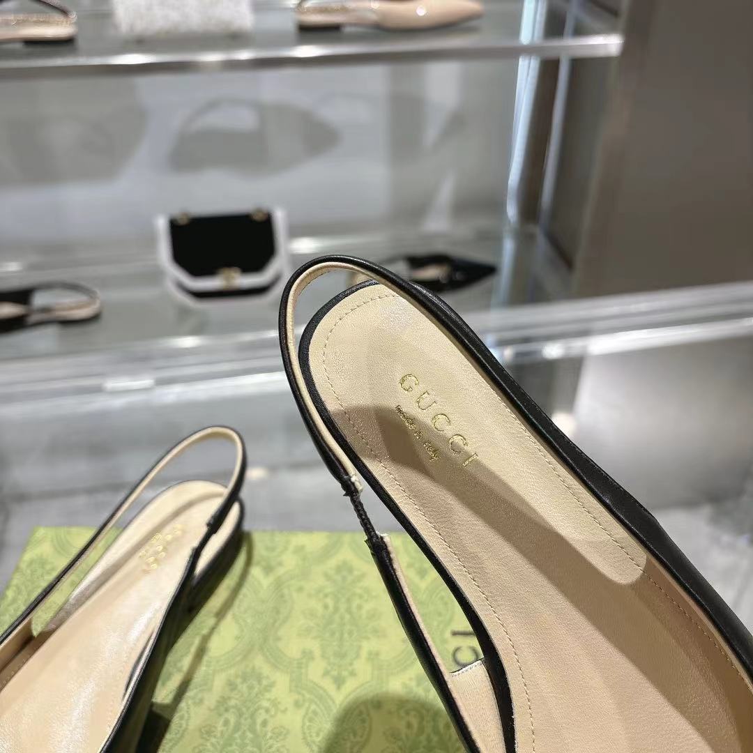 NO:224282,【Free in stock】New model!  Guccí Classic Women's Shoes: The original version is developed one to one, carefully modified shoe last, the fabric adopts the original texture, imported cow patent leather, with original board electric hardware GG buckle, delicate and impeccable!  Sheepskin inner lining and footrest Heel height: flat heel Size number, 35-42 (40.41 42 customized) Italian leather large sole, original packaging!  Factory direct purchase, sandals and single shoes, gucci, sandals, sheepskin, Leather soles19860909【长期有货】新款！古奇 Guccⅰ 经典女鞋:原版一比一开发,精心调制的鞋楦,面料采用原版质感.进口牛漆皮.配原板电渡五金GG扣 细腻到无可挑剔！ 羊皮内里和垫脚 跟高:平跟 码数,35-42（40.41 42订做） 意大利真皮大底,原版包装 ！ 工厂直批,凉鞋单鞋,gucci,sandals,sheepskin,Leather soles,Women's Shoes