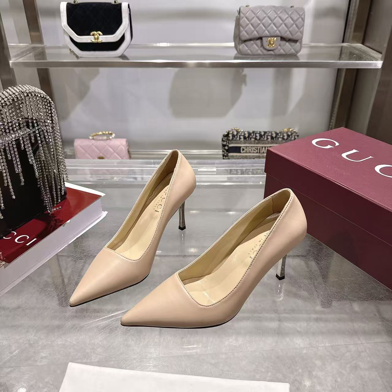 Gucci 古奇 Guccⅰ 女鞋: 开发，精心调制的鞋楦