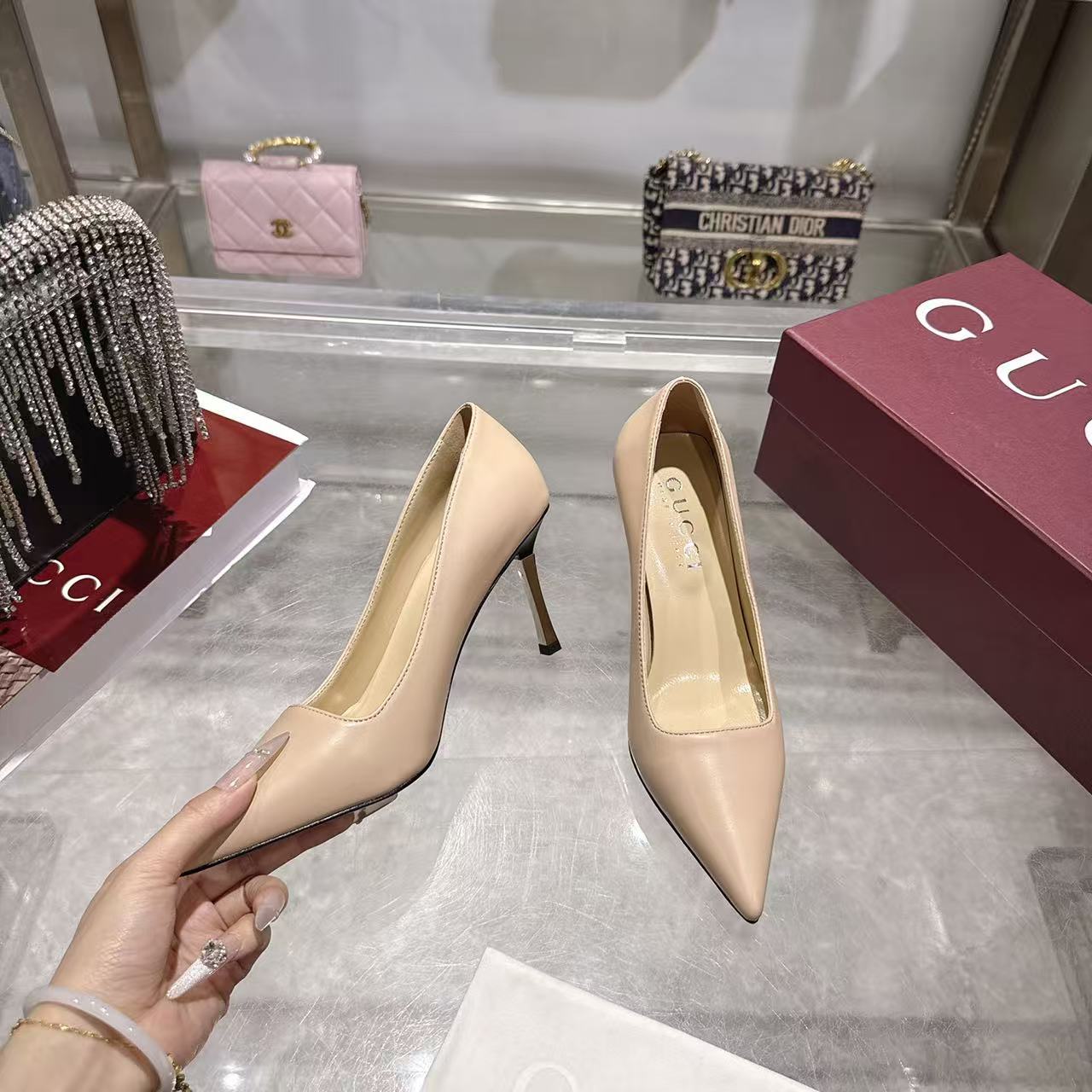 Gucci 古奇 Guccⅰ 女鞋: 开发，精心调制的鞋楦