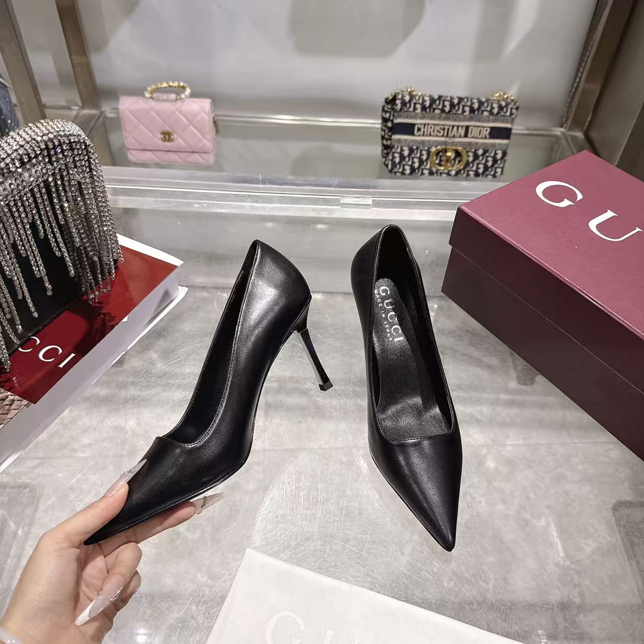Gucci 古奇 Guccⅰ 女鞋: 开发，精心调制的鞋楦