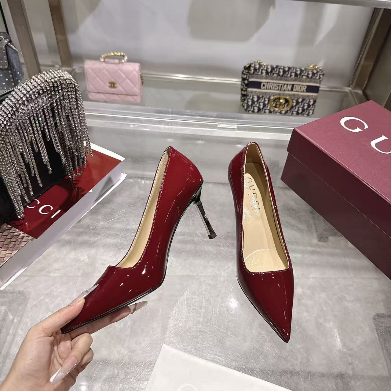 Gucci 古奇 Guccⅰ 女鞋: 开发，精心调制的鞋楦