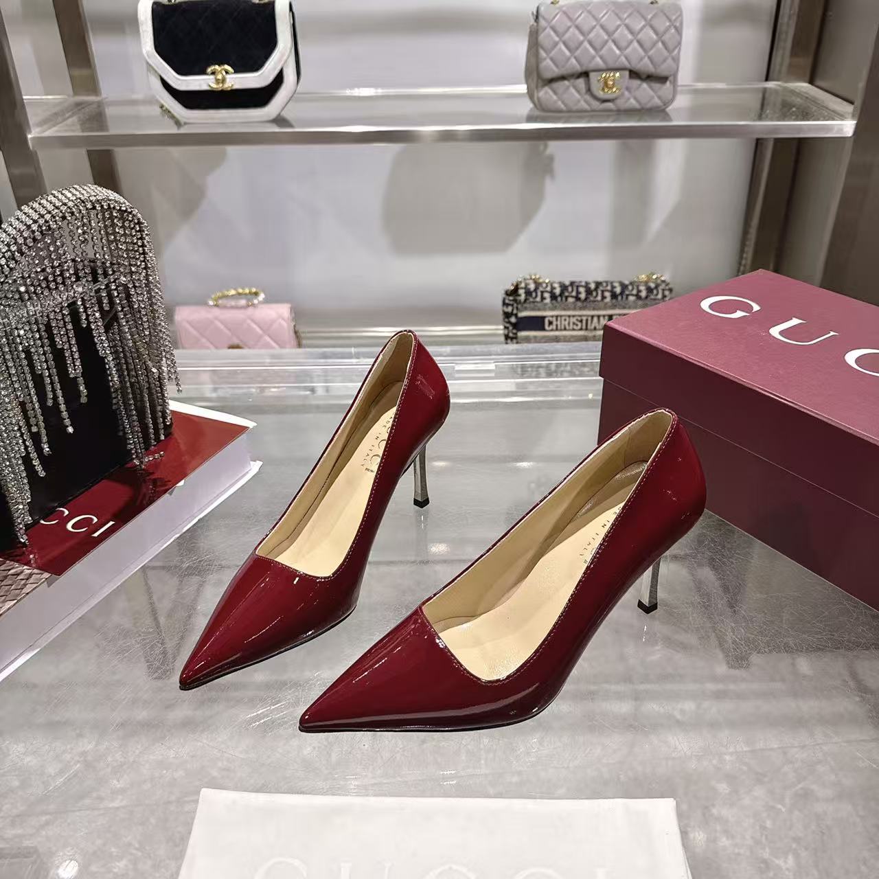 Gucci 古奇 Guccⅰ 女鞋: 开发，精心调制的鞋楦