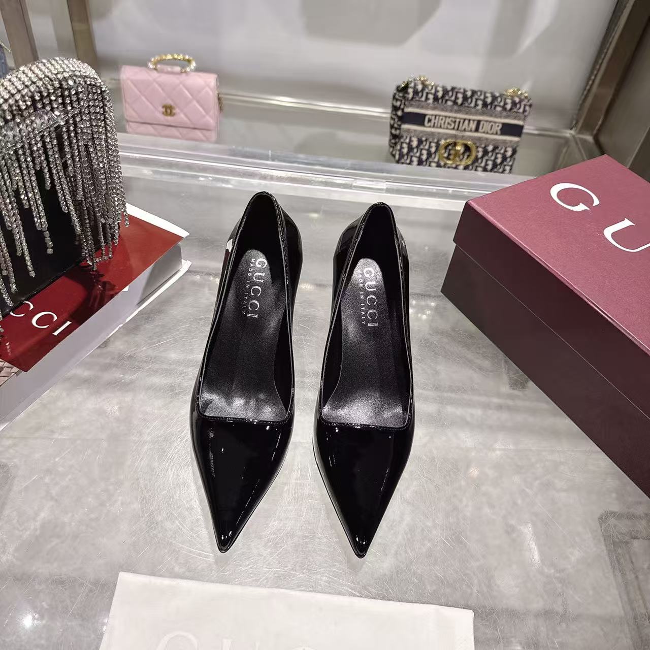 Gucci 古奇 Guccⅰ 女鞋: 开发，精心调制的鞋楦