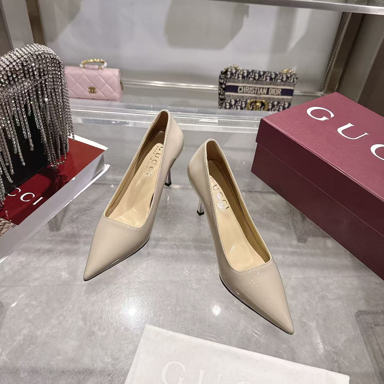 Gucci 古奇 Guccⅰ 女鞋: 开发，精心调制的鞋楦