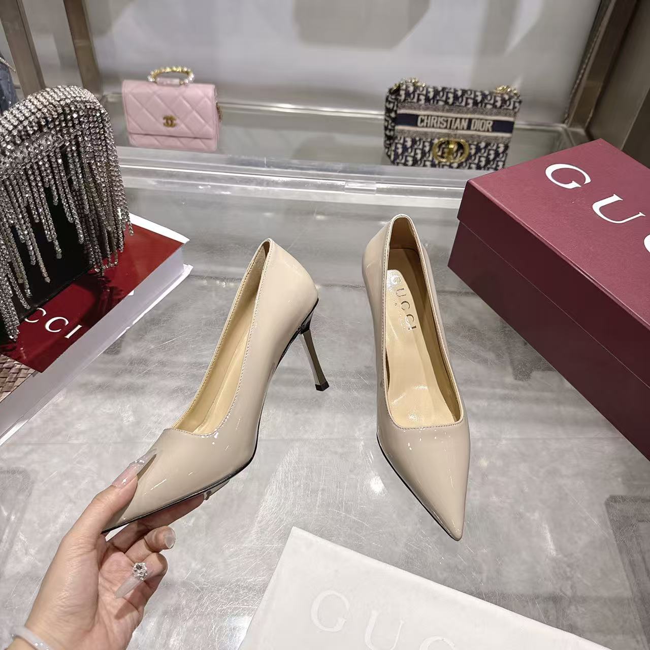 Gucci 古奇 Guccⅰ 女鞋: 开发，精心调制的鞋楦