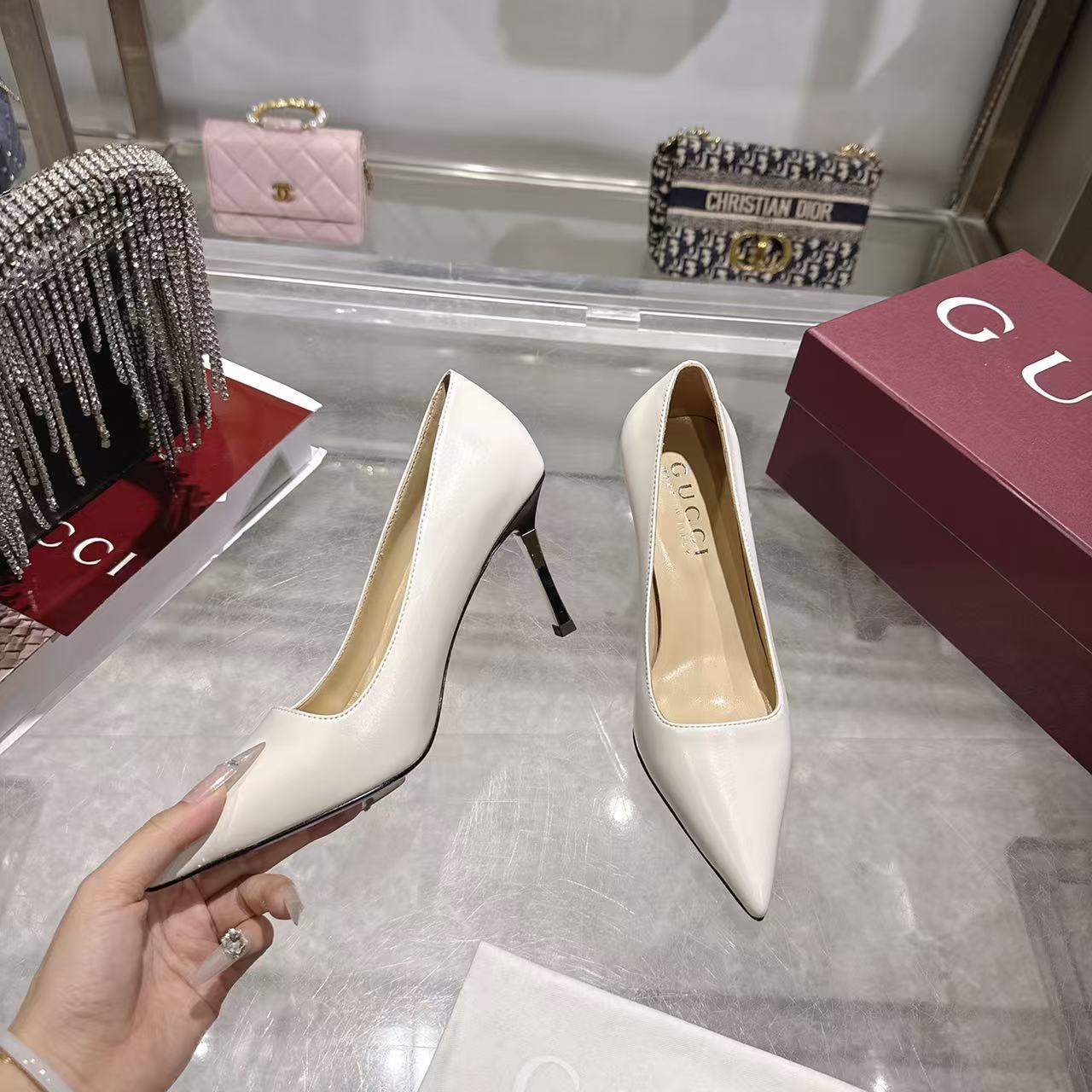 Gucci 古奇 Guccⅰ 女鞋: 开发，精心调制的鞋楦