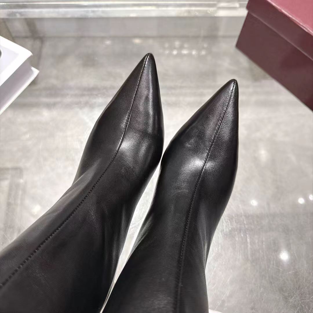 GUCCI Black Bombshell Knee High Boots