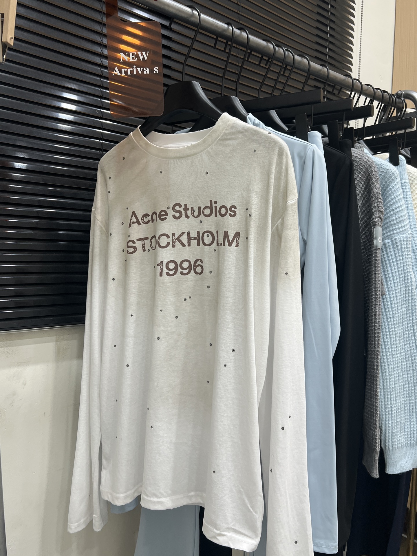 _dfy9stKPH1BqIAktY-j4md_PFglxSwsC7YZoDzg