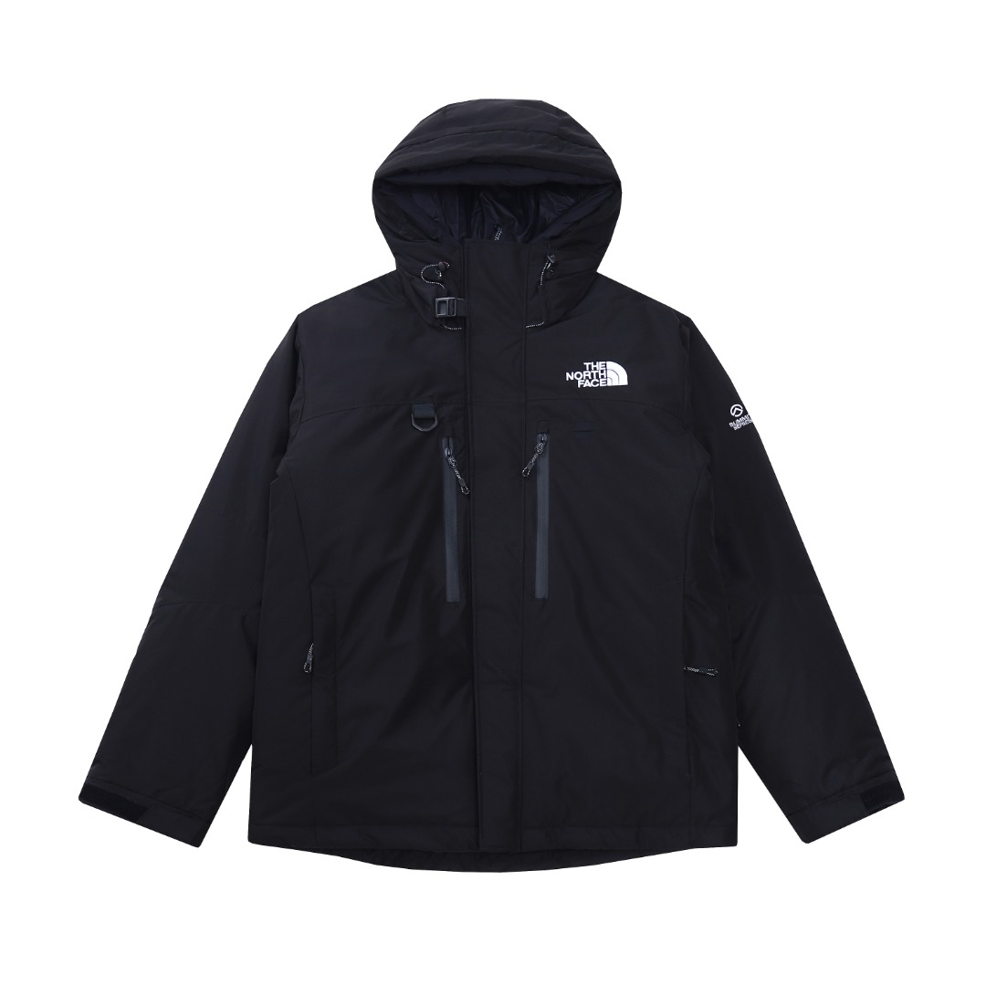 P590
喜马拉雅三合一【可拆卸羽绒内胆】
The North Face 北面 RETROHIMALAYAN 巅峰喜马拉雅三合一冲锋羽绒服外套
-顶级原版复刻版本就是指目前国内最高版本(没有之一)我们出品必是精品(匠心做一件放到专柜就是ZP的衣服)
一件REALVENT航天级科技面料 卓越防水防风的科技棉外套
-内里填充羽绒棉 蓬松度好 保暖效果极佳 冬天一件足以.
-内胆采用90鸭绒 上身轻盈 保暖效果极佳
高品质现货备足 可主推
-定制原版一致防水面料
-三标 辅料 齐全 原版五金
面料:定制14D高强度尼龙面料,质地厚重,防水布料,抗拉撕,采用ZP一致单层布料(非市面通货内加胆布)
刺绣:日本百灵达刺绣机 定制万针电绣,采用进口7号针和进口绣线,刺绣饱满立体
百分百还原ZP
辅料:采用原厂吉田YKK拉链,刻字清晰,高克重,可承受10万次拉力磨损。
抽绳 多功能扣 魔术贴 水洗标 镭射防伪 均是原版开模1比1对版专柜
三合一多种穿法 适应不同气温场景
此款外套还可与1996羽绒服搭配
袖子都有可绑定的暗扣
颜色:黑色 白灰色 藏蓝
尺码:XS-XXL