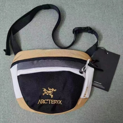 Arcteryx x Beams Joint Waist Bag Outdoor Chest Bag Crossbody Bag 1 Arcteryx x Beams Joint Waist Bag Outdoor Chest Bag Crossbody Bag