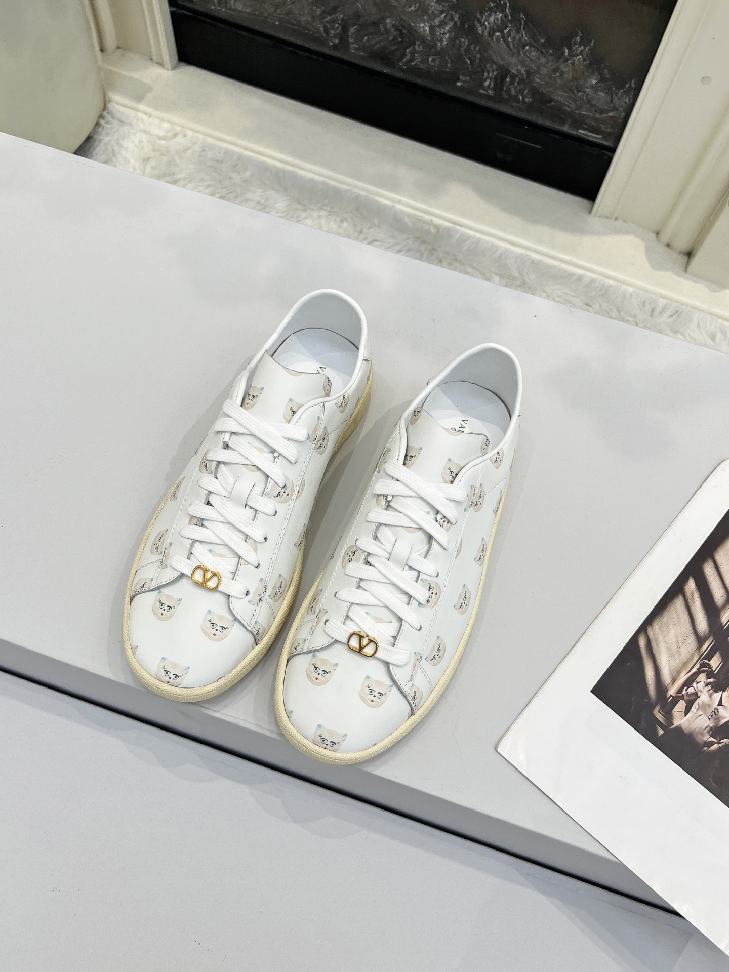 “Valentino 25 Royco Tweedy Sneakers: Classic Design, Zirconium Fabric, Imported Materials, Plant Price $600” - 图片 8