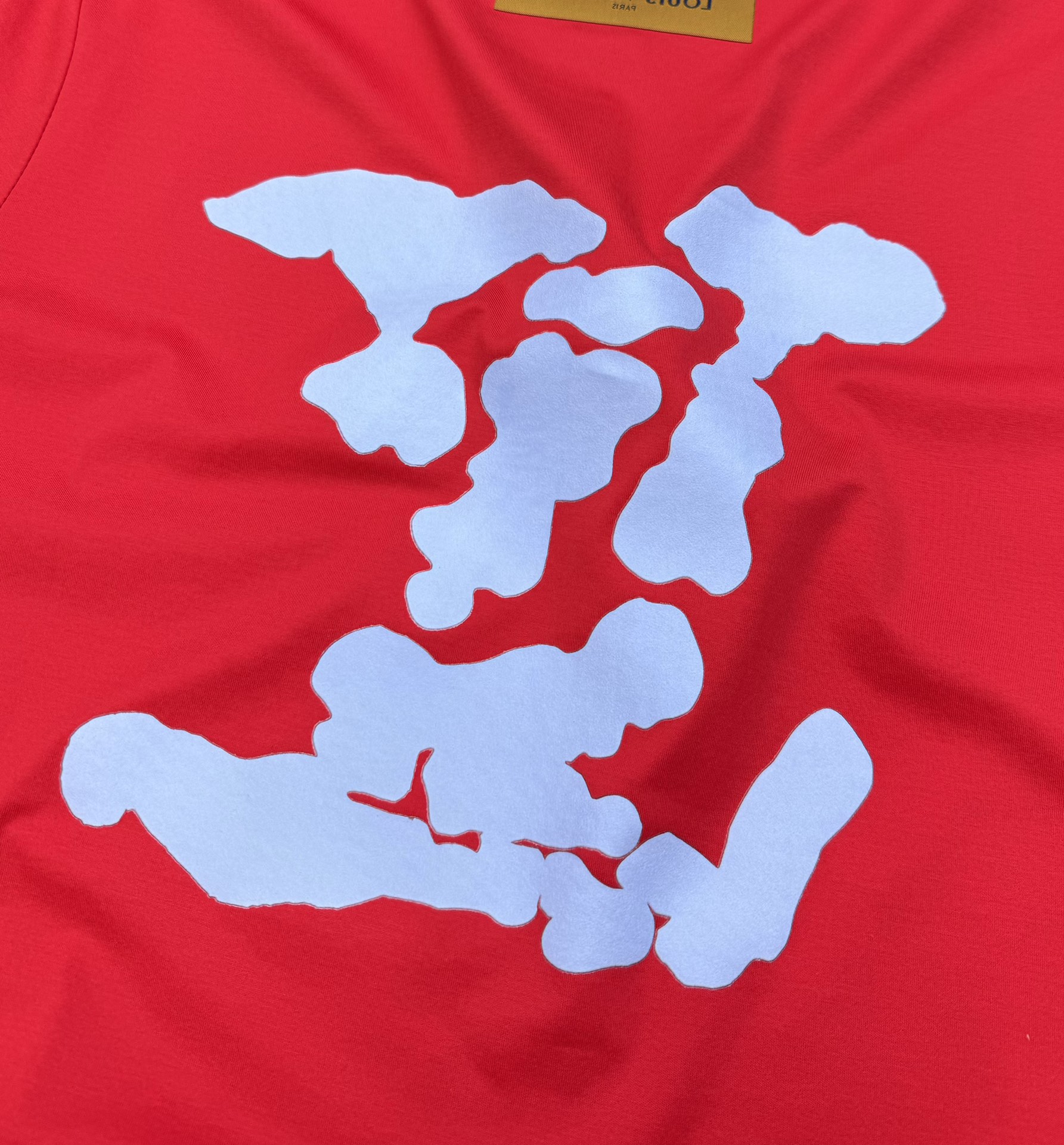 ️驴牌*24S春夏新款圆领T恤-今年的持续升温的云朵️系列胸前标签云朵lvLOGO结合后背呼应效果.优等