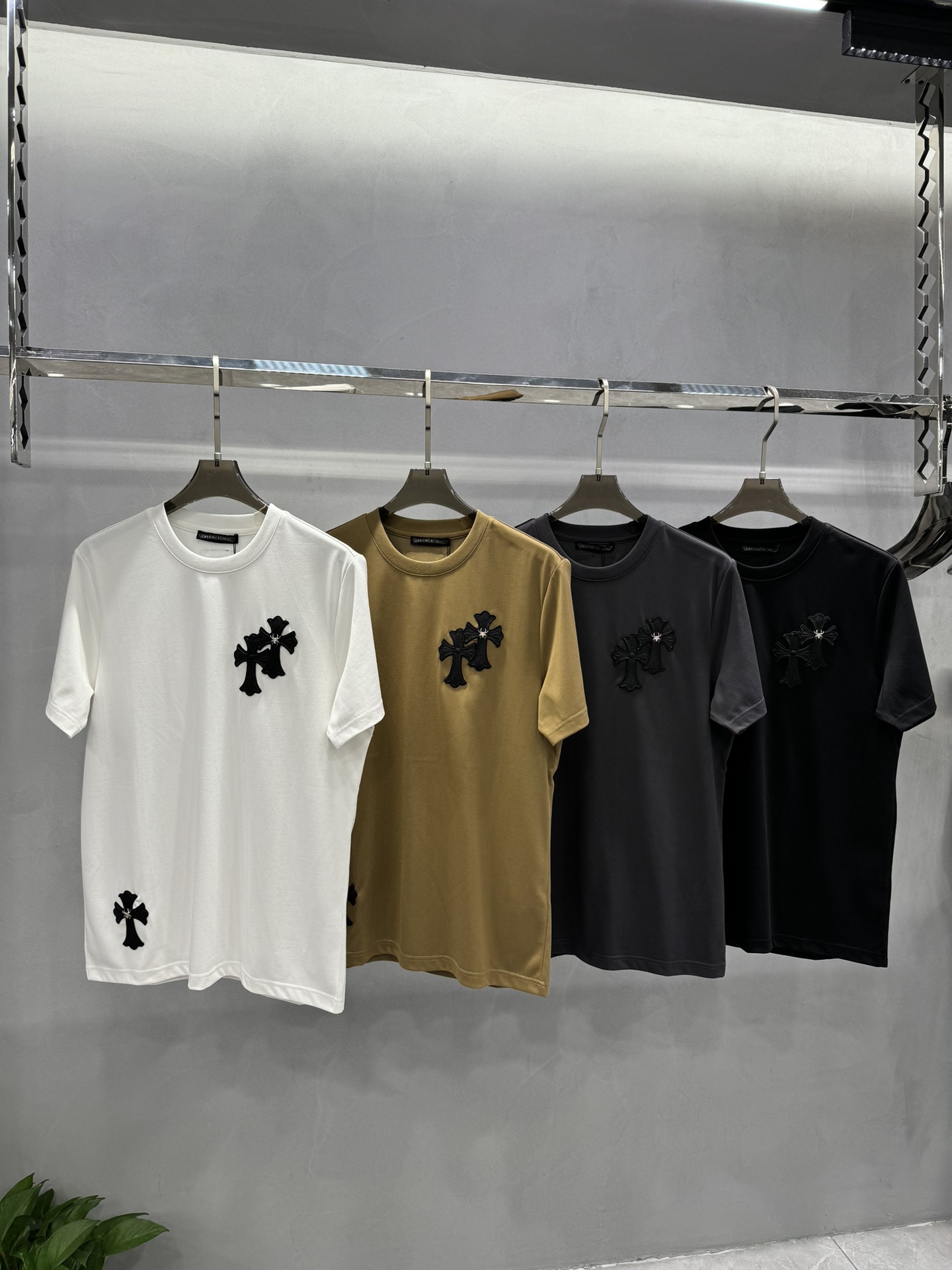 Chrome Hearts Clothing T-Shirt Black Grey Khaki Red White Cotton Spring/Summer Collection Short Sleeve