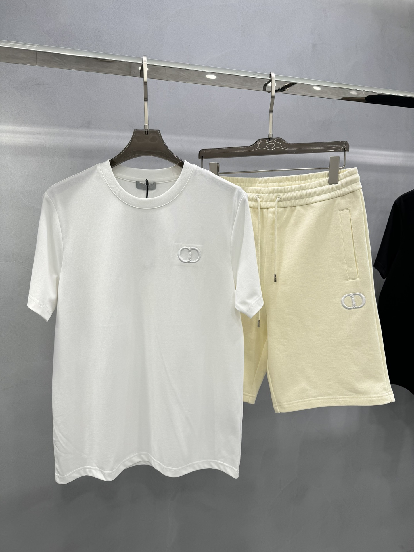 Dior Clothing Pants & Trousers T-Shirt Black Blue Green Grey Khaki Light Purple Sky White Embroidery Cotton Spring/Summer Collection Short Sleeve