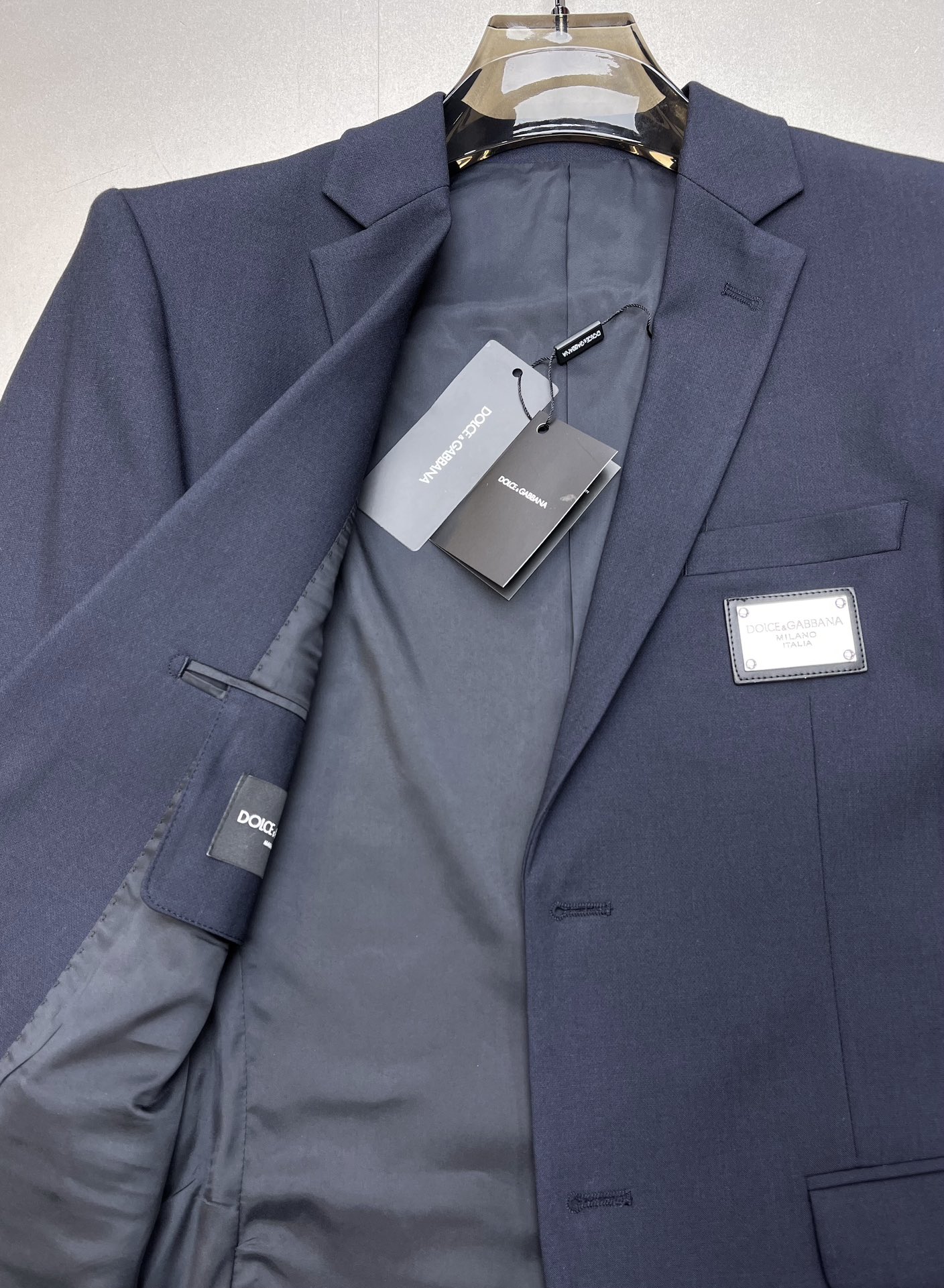 P1425 D & G Men’s Business Suit: Top-of-the-Line Fabric, Tailored Design, Premium Comfort - 图片 5