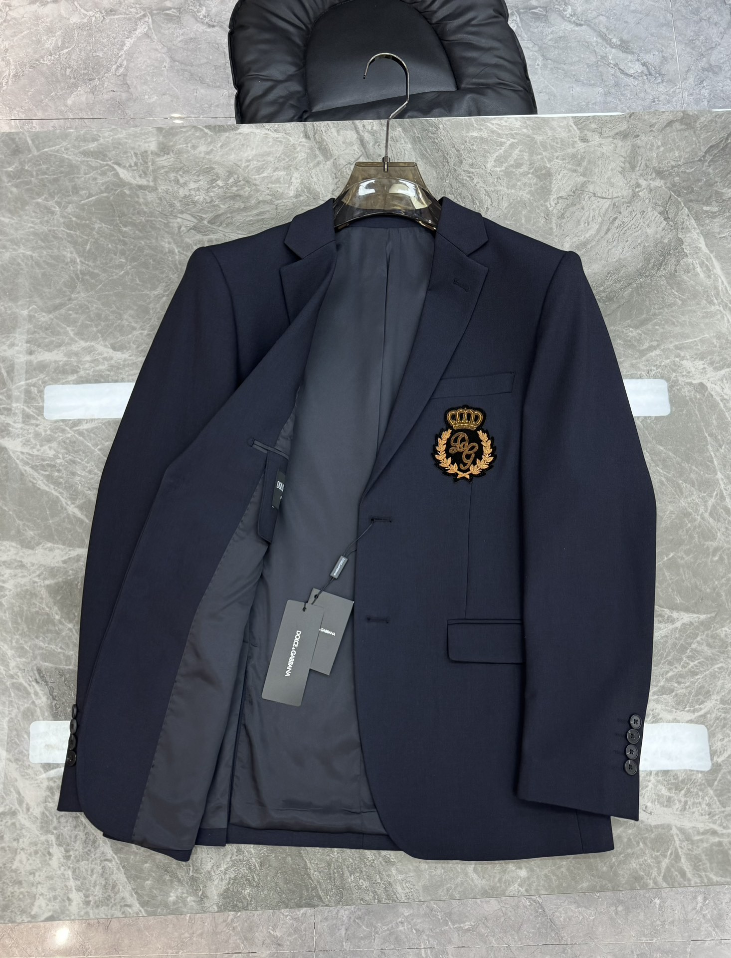 D&G*杜嘉班纳新款男士商务套西！高级印度丝⚜️漂洋过海纯手工定制！超高端顶尖一线成衣手工系列，西装领域