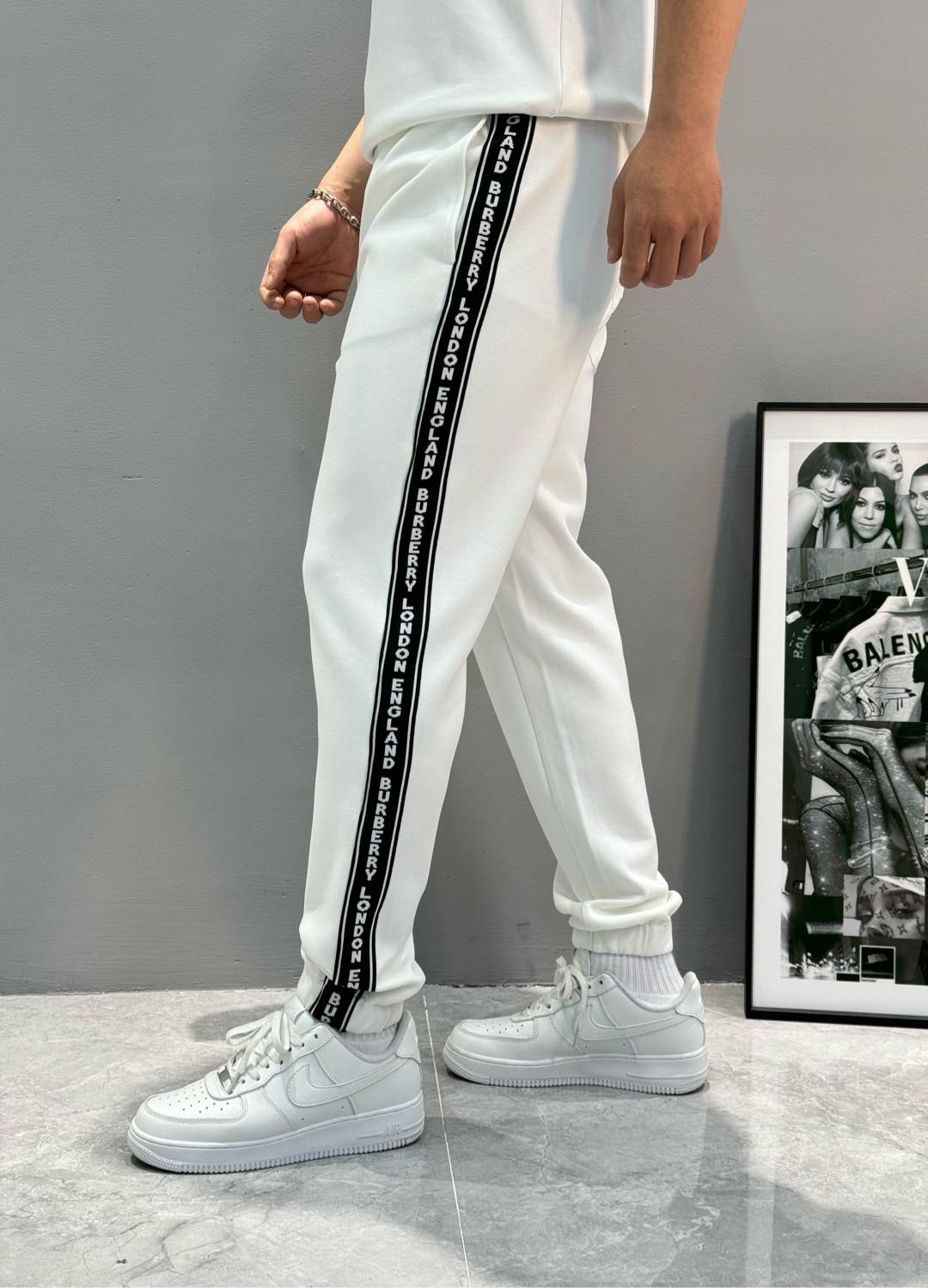 
⚜️BBR*巴宝-莉2025s新品天丝休闲裤.可搭配套装！黑白灰搭配全新设计理念.秋冬季节新一季力推运