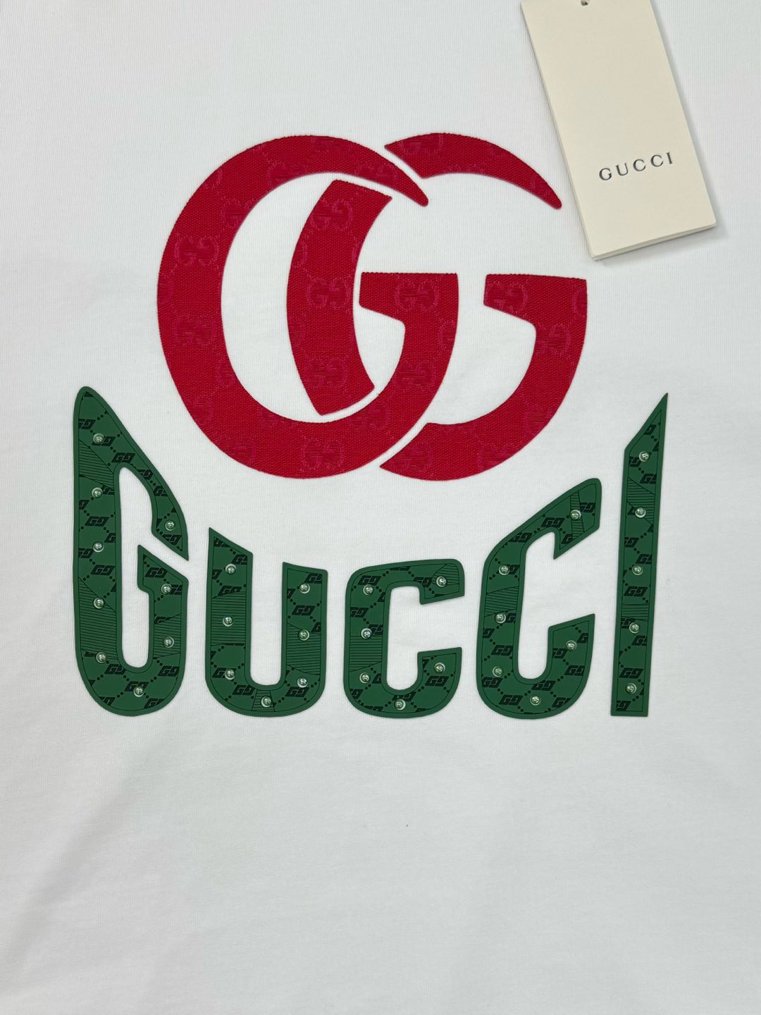 
⚜️GUCC*潮牌25s新款圆领T恤.男女同款～潮人必备！胸前定制品牌图形烫画工艺.双层工艺色彩层次分